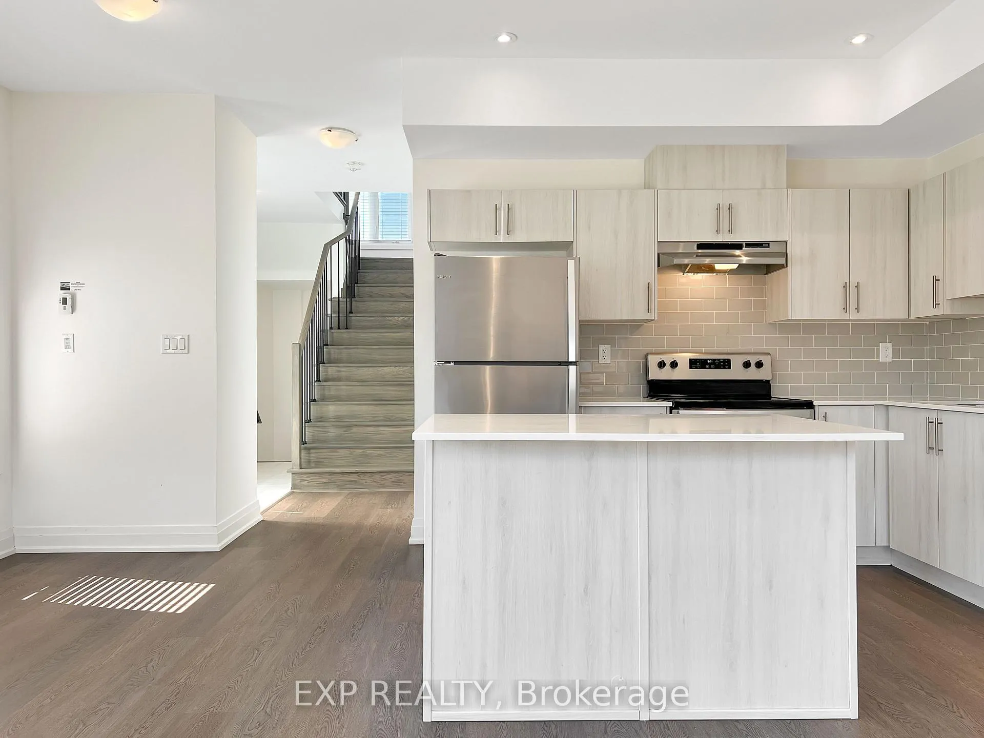 Photo 1 of 2 Haven Lane, Barrie, Painswick South — HOMEH