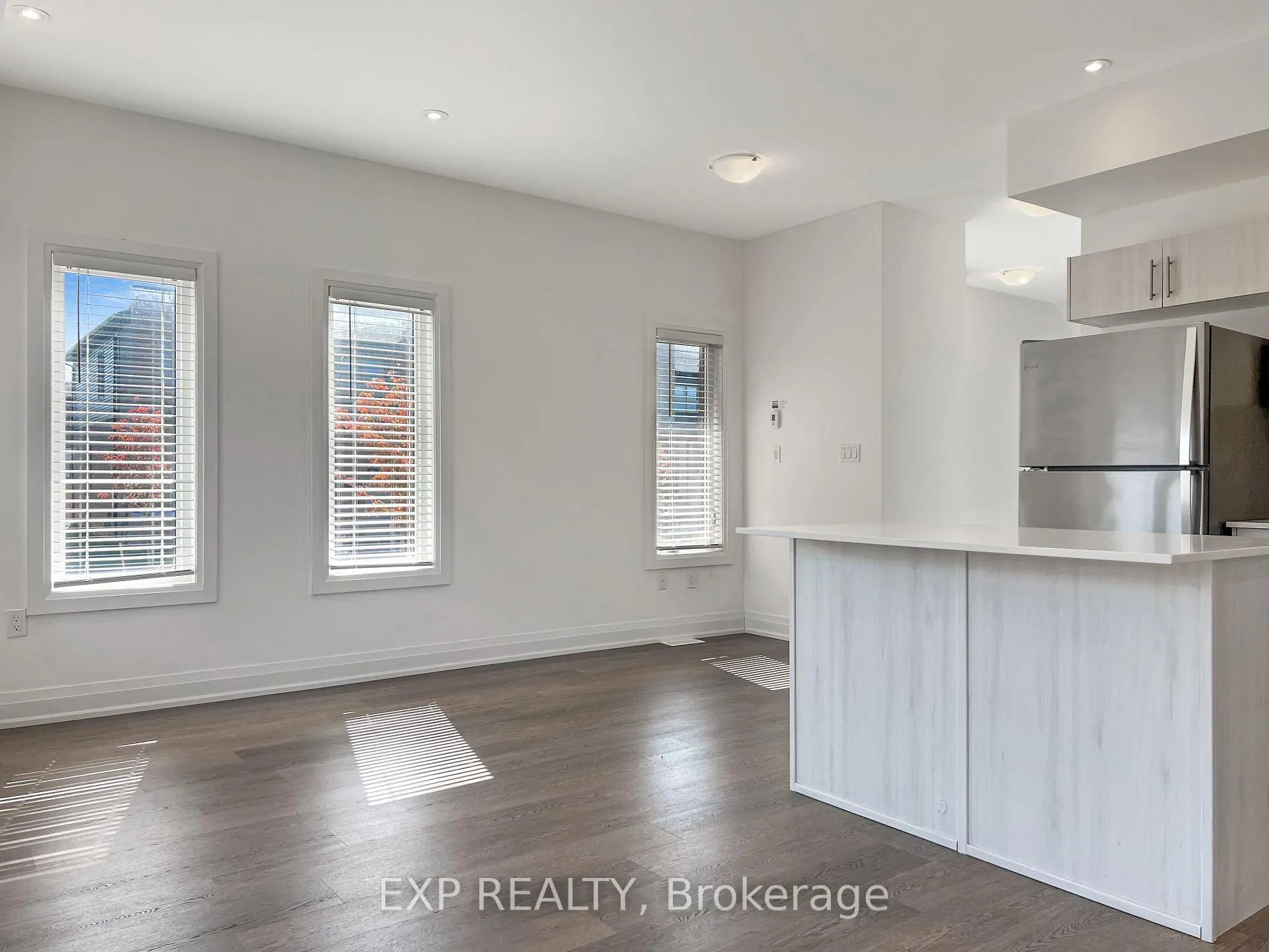 Photo 8 of 2 Haven Lane, Barrie, Painswick South — HOMEH