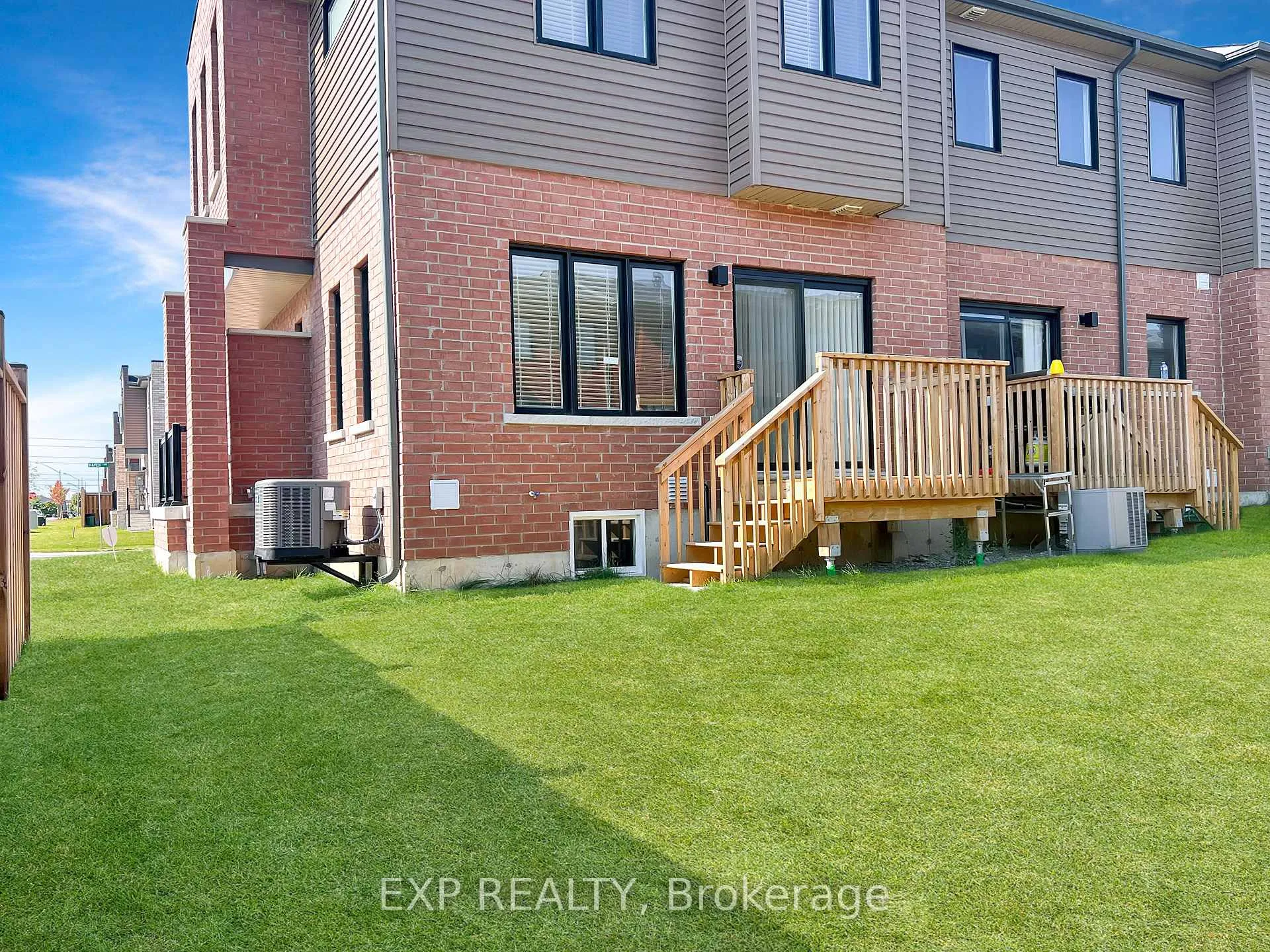 Photo 31 of 2 Haven Lane, Barrie, Painswick South — HOMEH