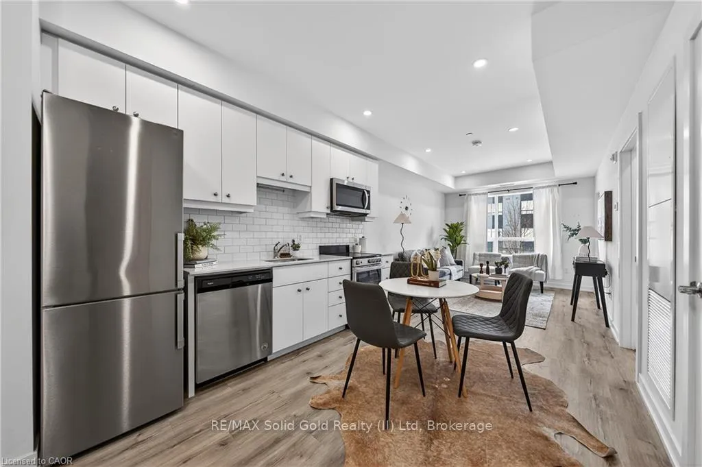 Photo 4 of Unit 210, 247 Northfield Drive E, Waterloo, Colonial Acres — HOMEH