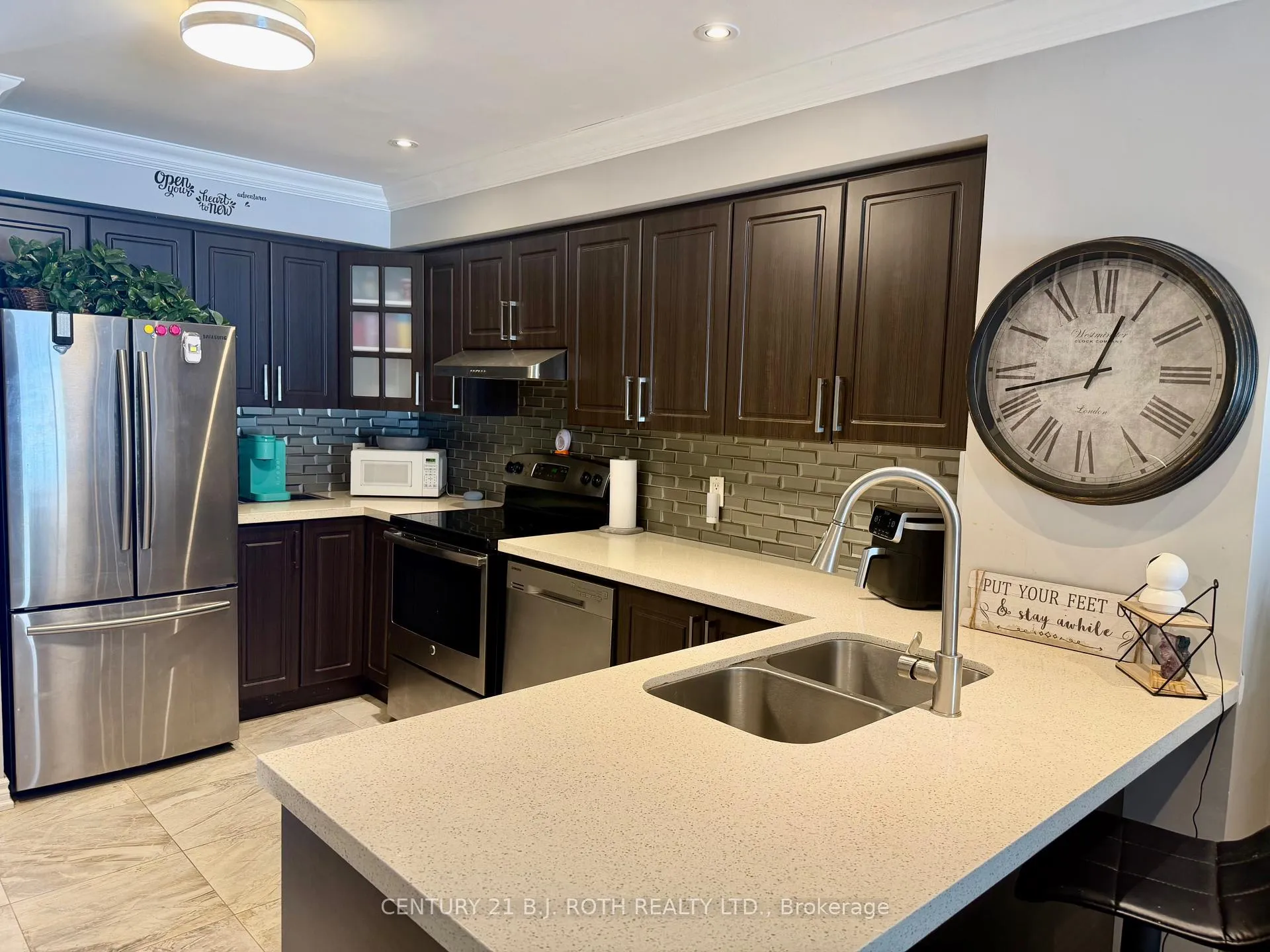 Photo 4 of Unit 6, 70 Laguna Parkway, Ramara, Brechin — HOMEH