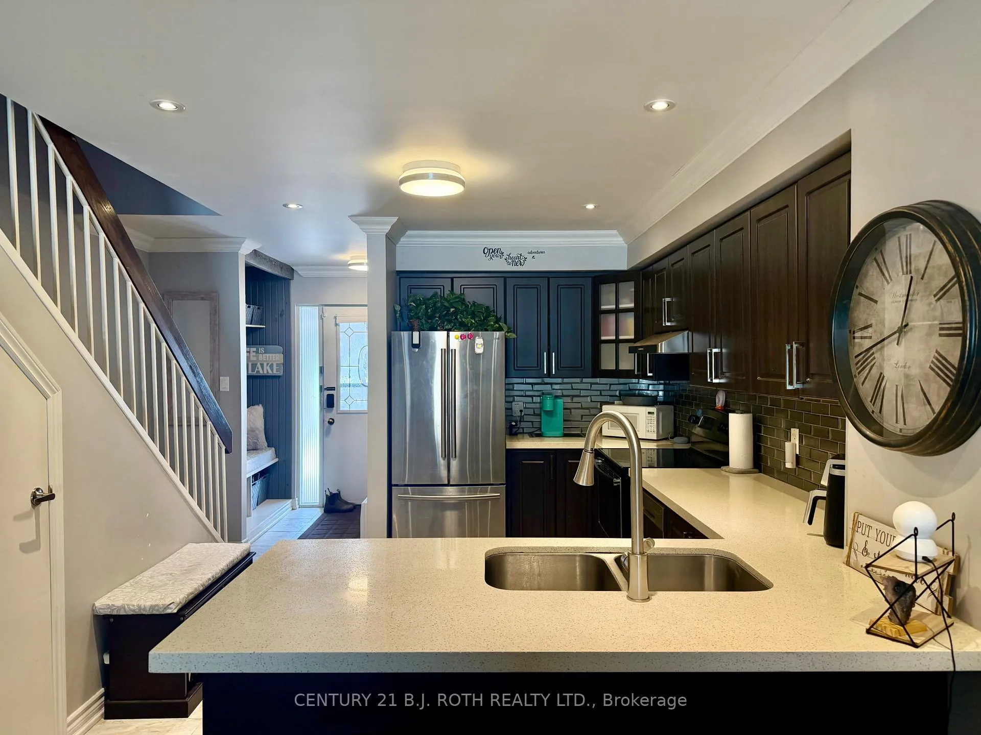 Photo 5 of Unit 6, 70 Laguna Parkway, Ramara, Brechin — HOMEH