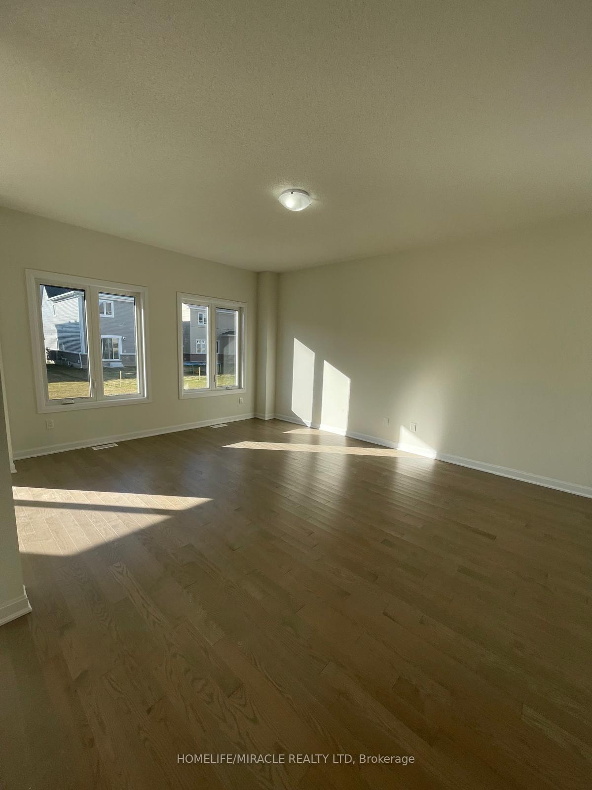 Photo 12 of 91 Oakmont Drive, Loyalist, Bath — HOMEH