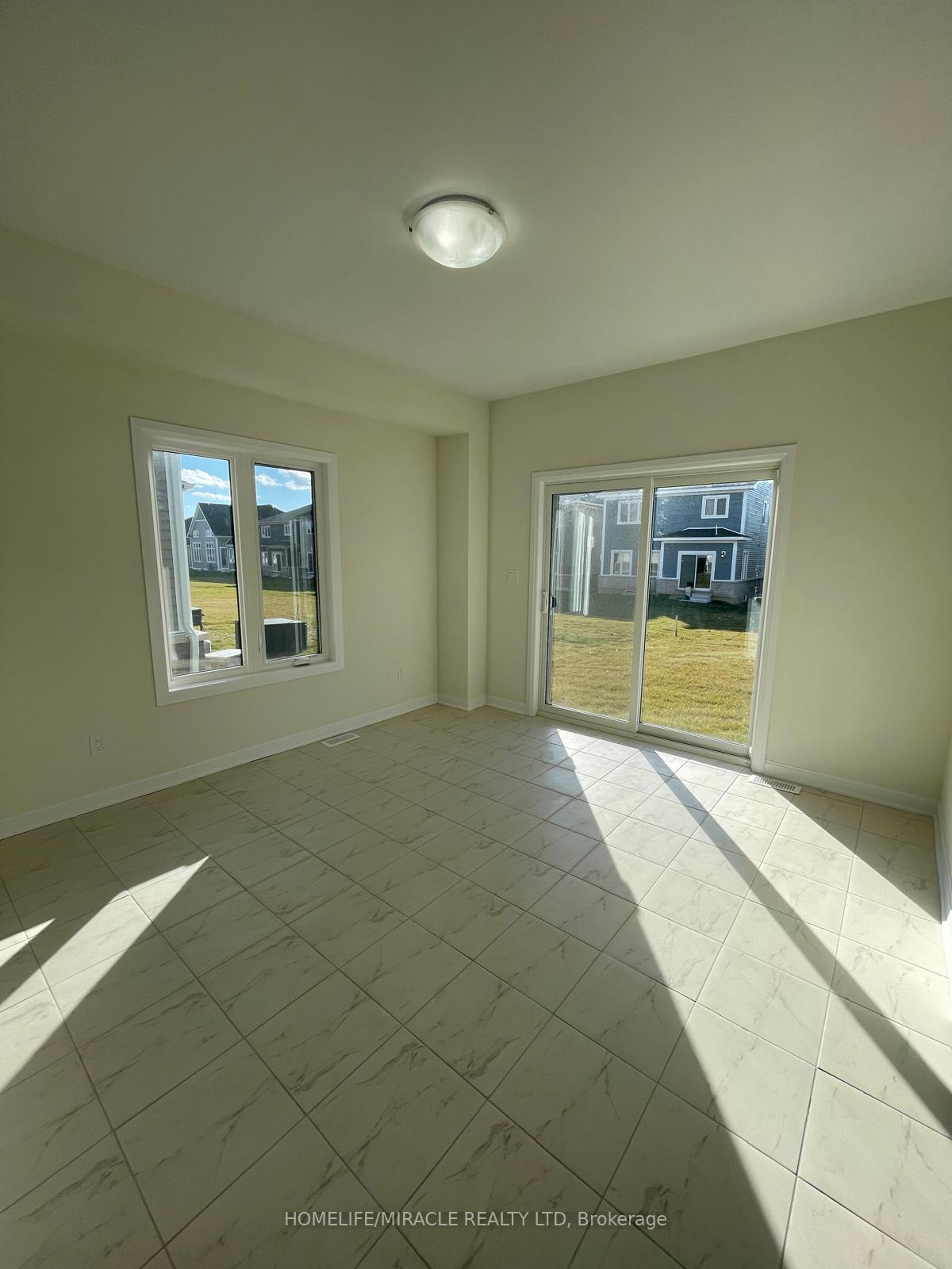 Photo 15 of 91 Oakmont Drive, Loyalist, Bath — HOMEH