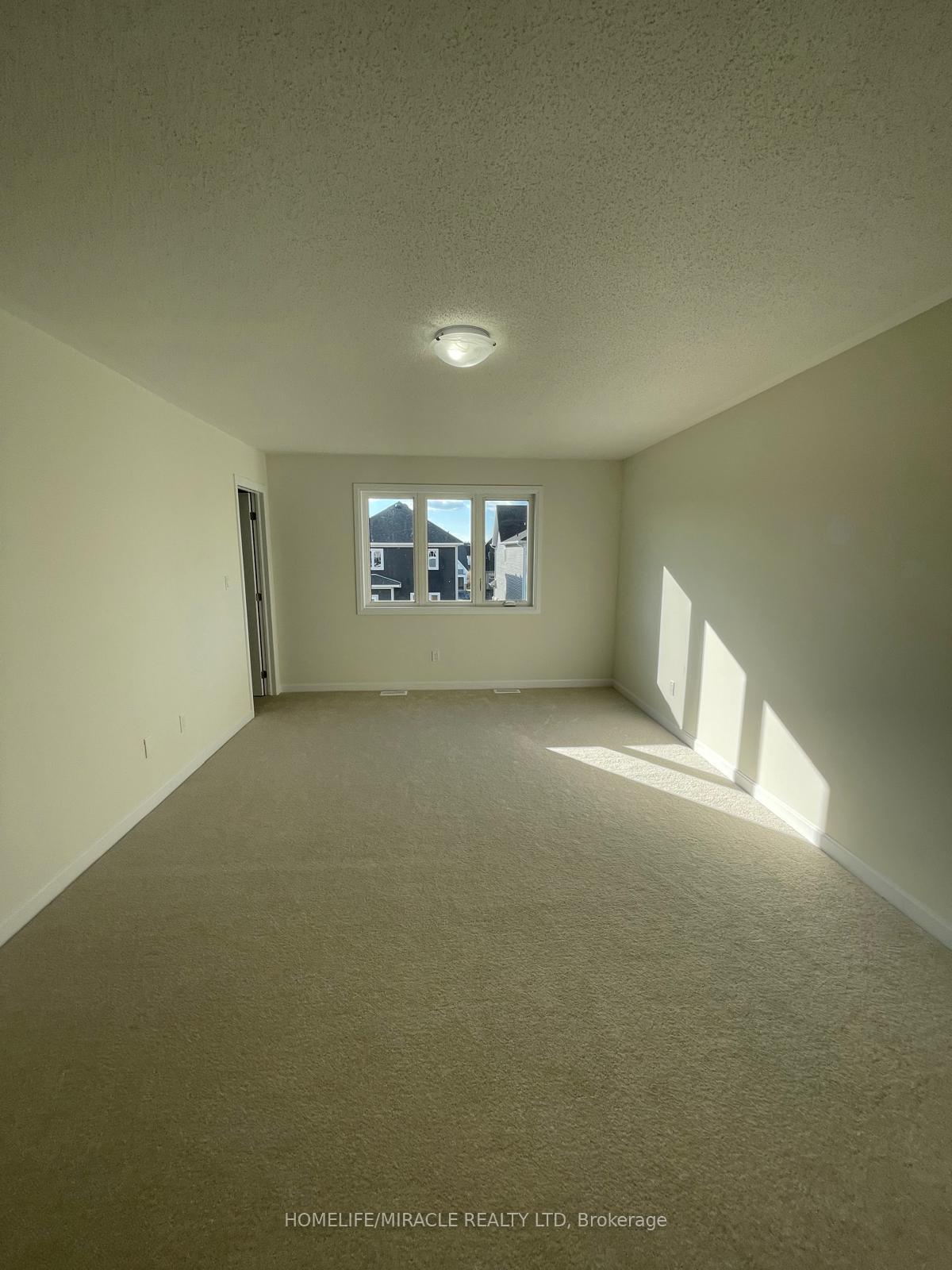 Photo 20 of 91 Oakmont Drive, Loyalist, Bath — HOMEH