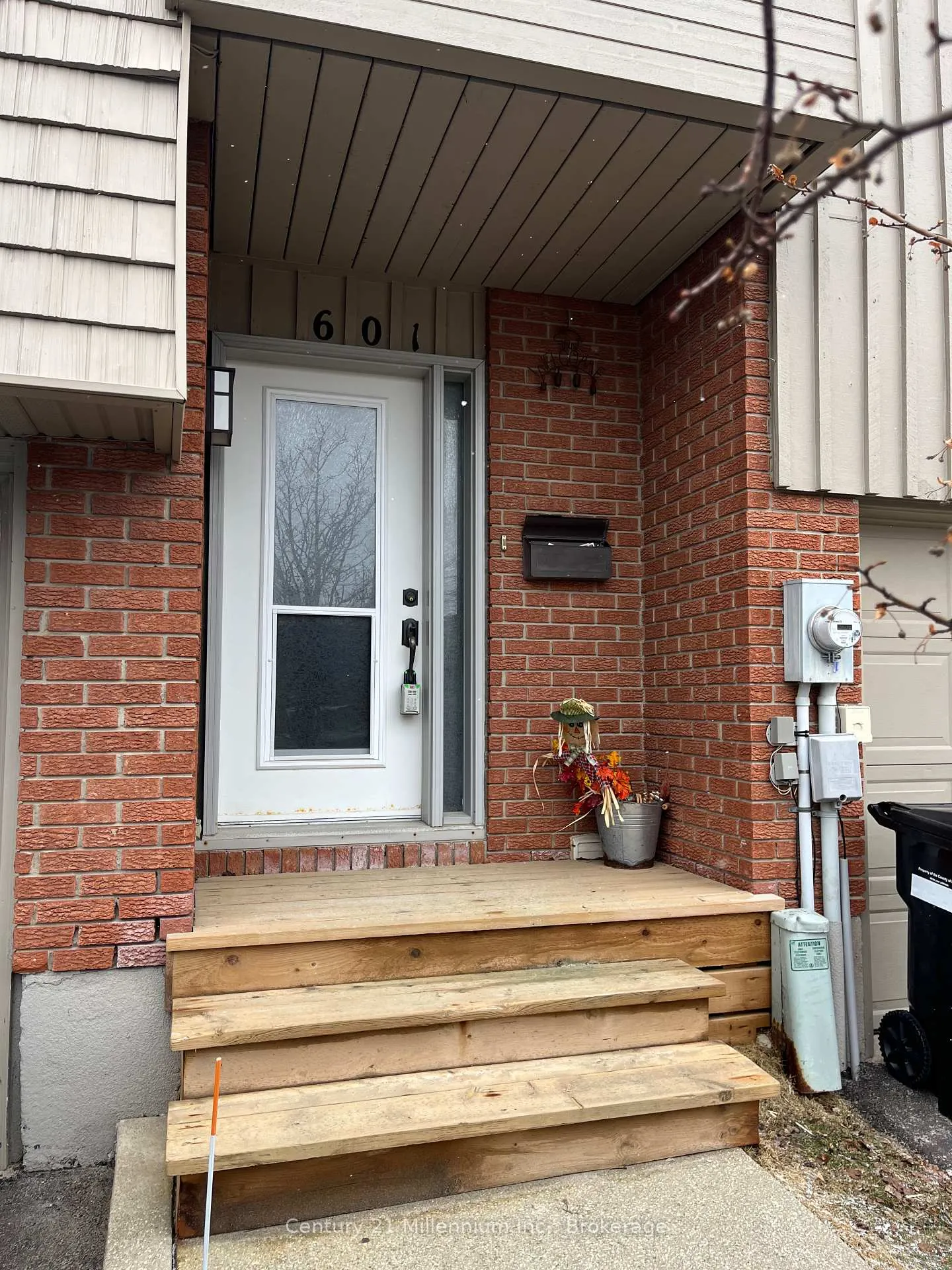 Photo 2 of 601 Tenth Street, Collingwood — HOMEH