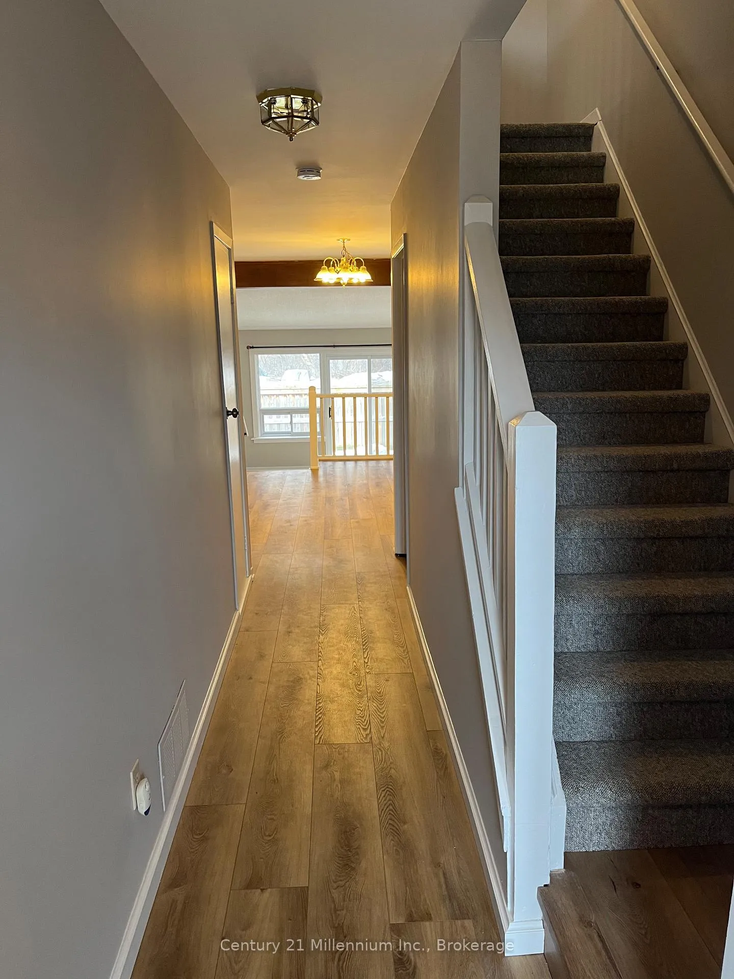 Photo 3 of 601 Tenth Street, Collingwood — HOMEH