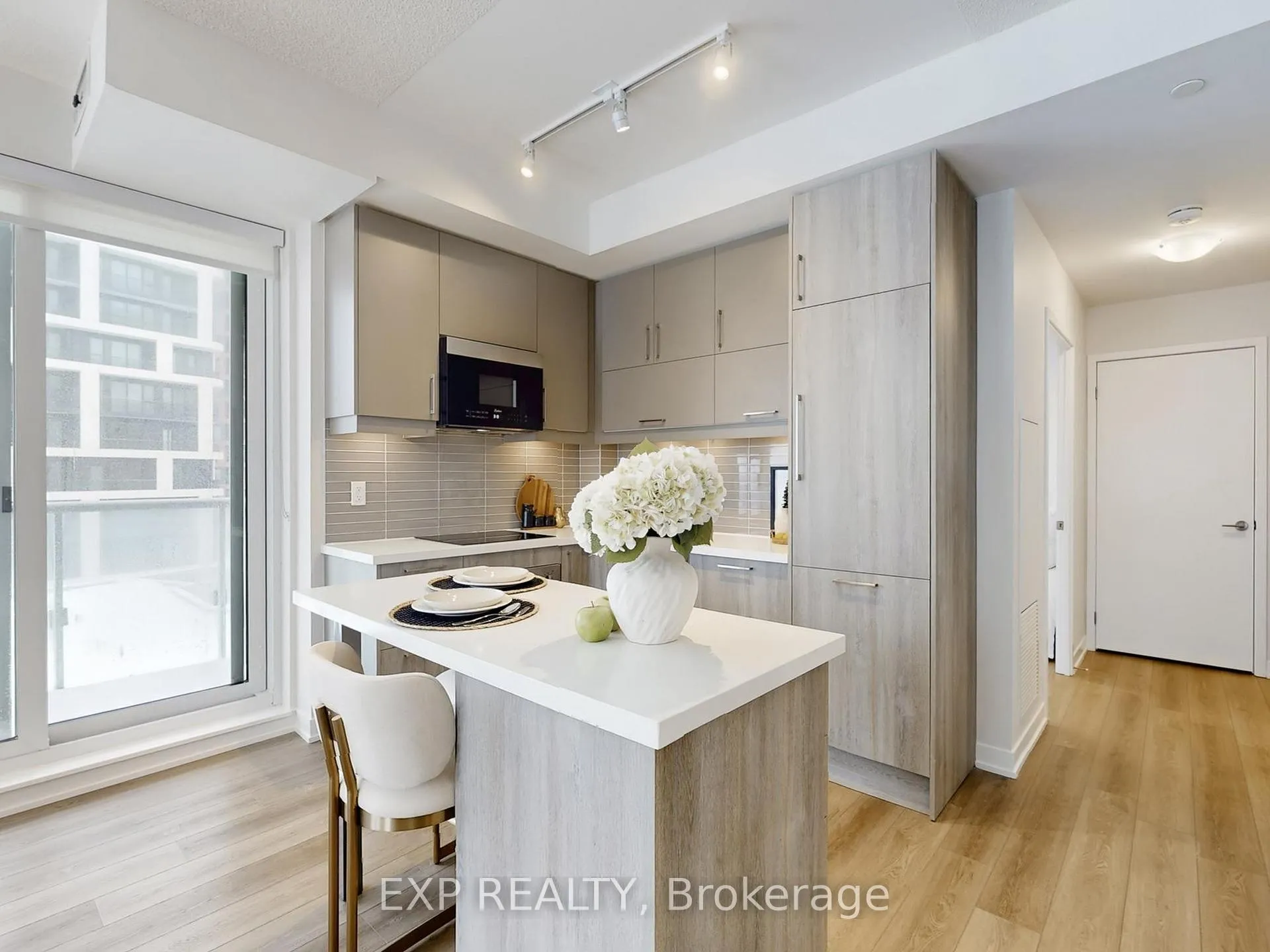 Photo 6 of Unit 1411, 292 Verdale Crossing, Markham, Unionville — HOMEH
