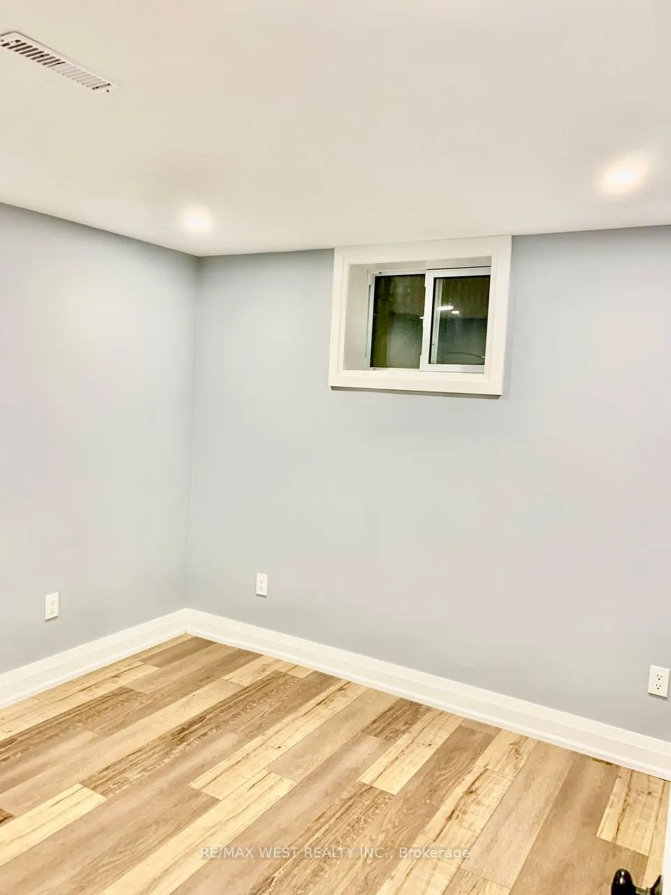 Photo 9 of Unit BSMT, 5 Mcdonald Drive, Aurora, Aurora Heights — HOMEH