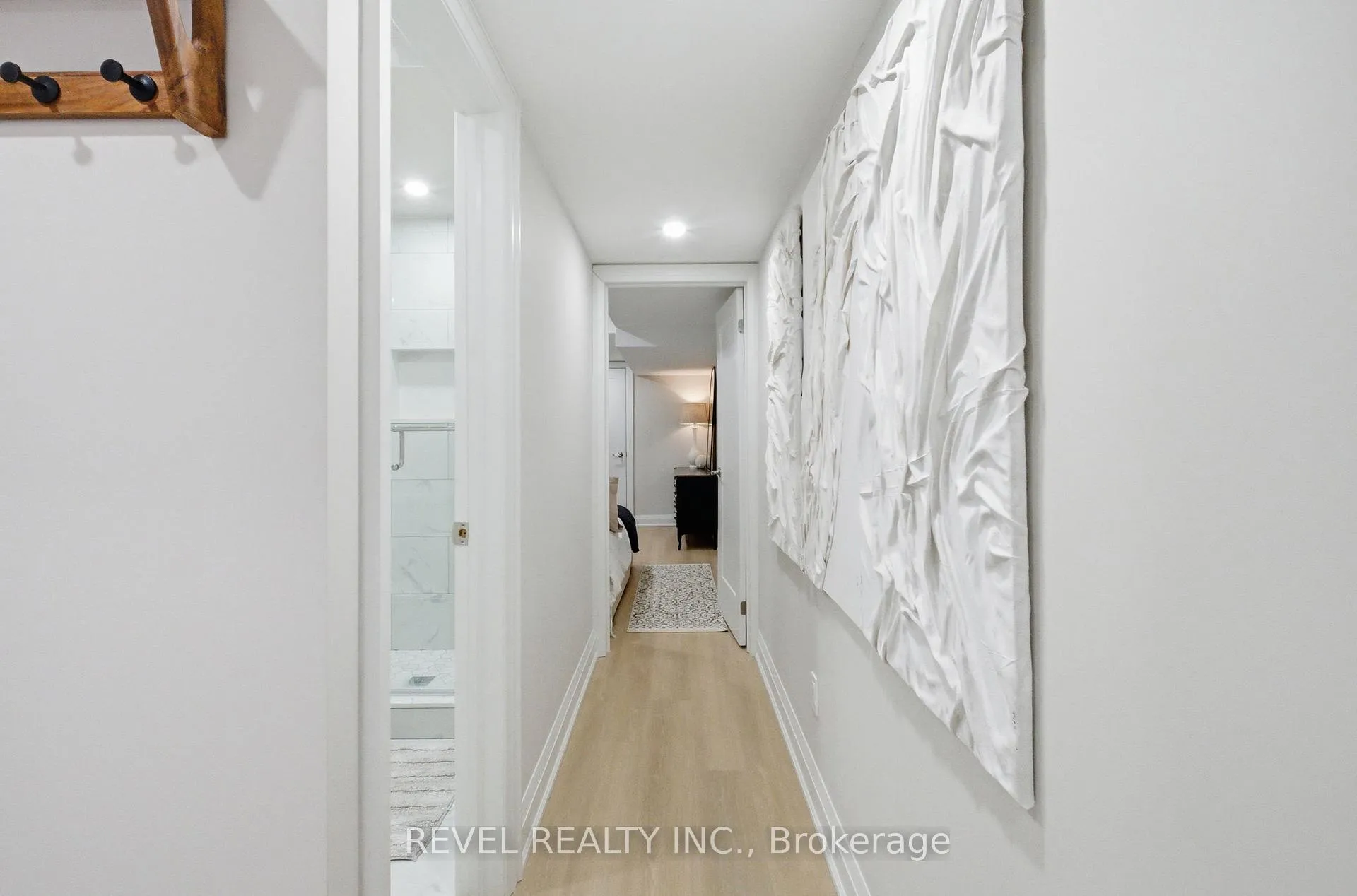Photo 17 of 69 Pine Gate Place, Whitby, Williamsburg — HOMEH