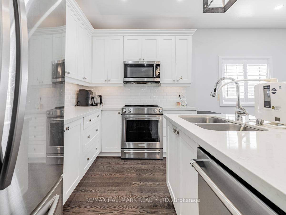 Photo 6 of 1538 Farrow Crescent, Innisfil, Rural Innisfil — HOMEH