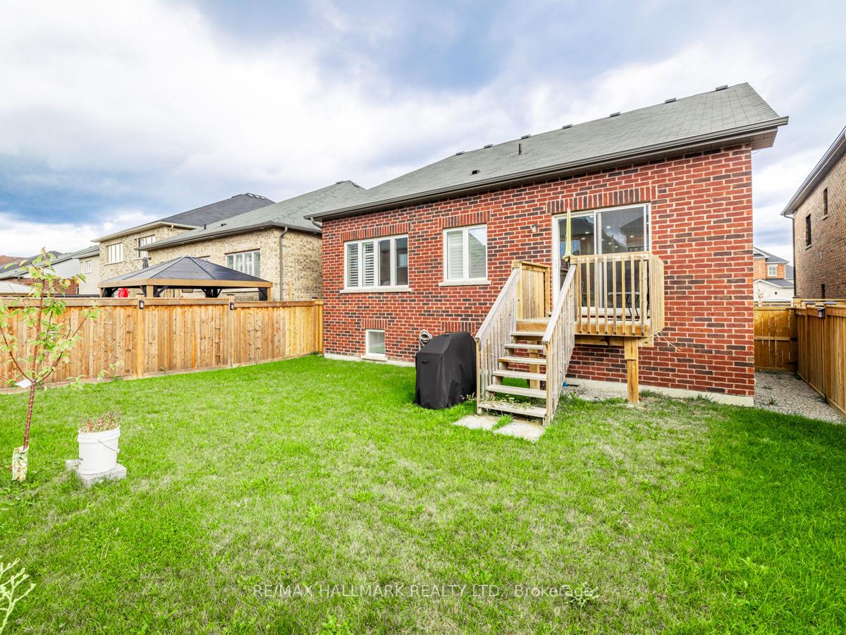 Photo 31 of 1538 Farrow Crescent, Innisfil, Rural Innisfil — HOMEH