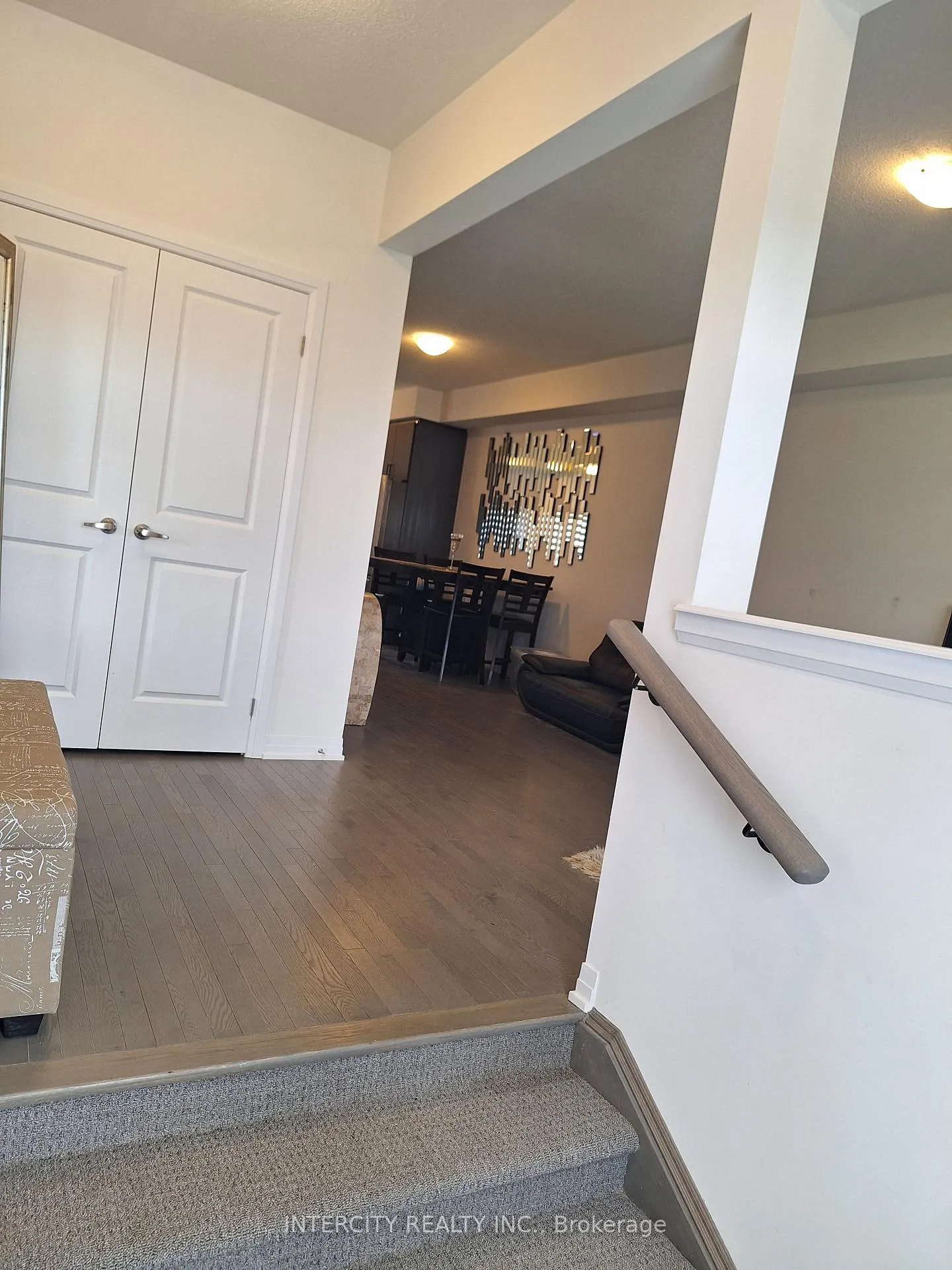 Photo 9 of 343 Quebec Street, Clearview, Stayner — HOMEH