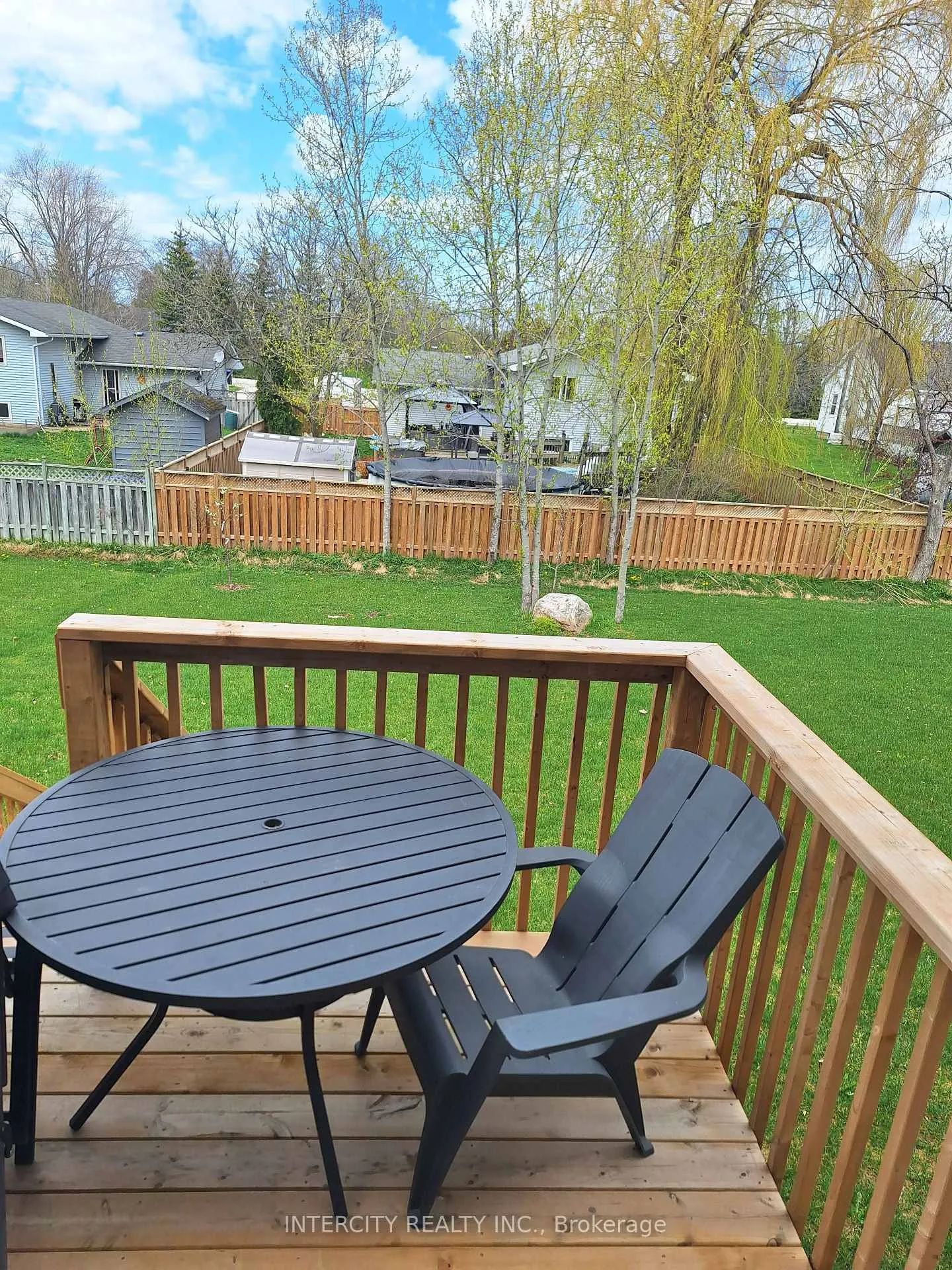 Photo 10 of 343 Quebec Street, Clearview, Stayner — HOMEH
