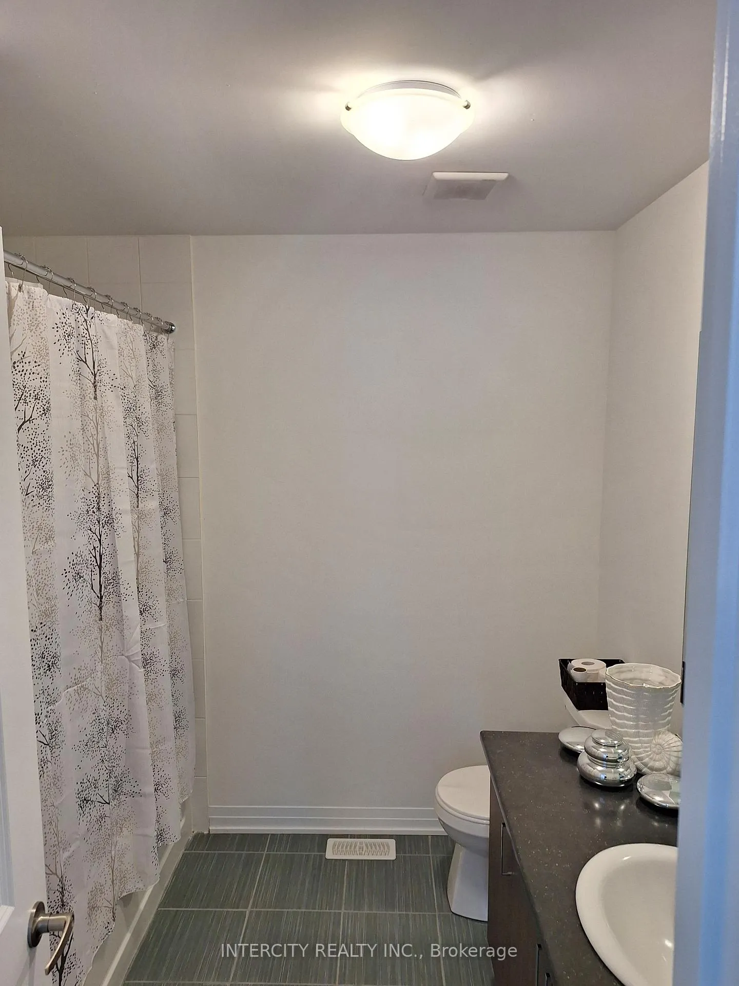 Photo 13 of 343 Quebec Street, Clearview, Stayner — HOMEH