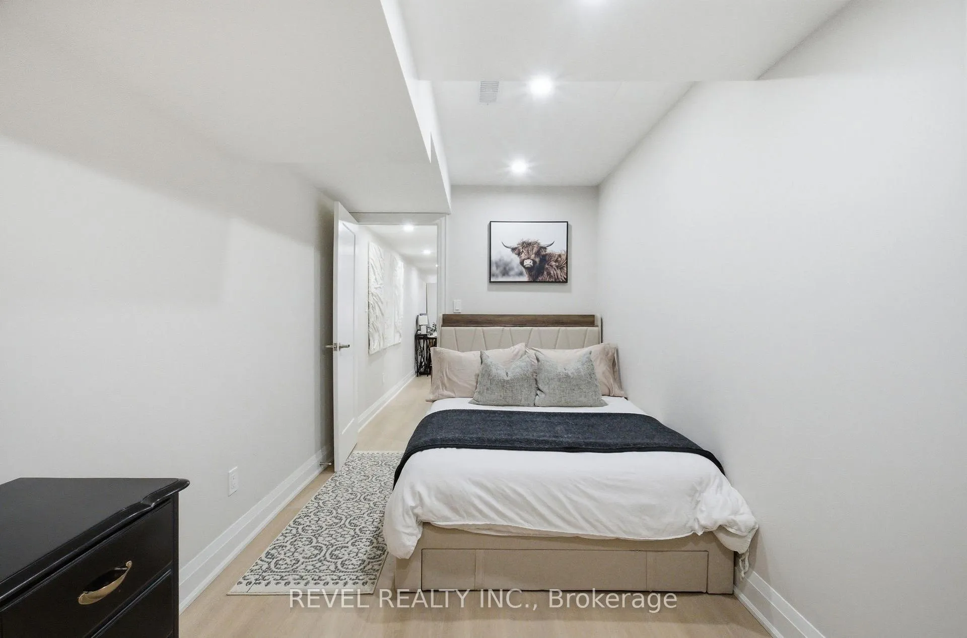 Photo 14 of 69 Pine Gate Place, Whitby, Williamsburg — HOMEH