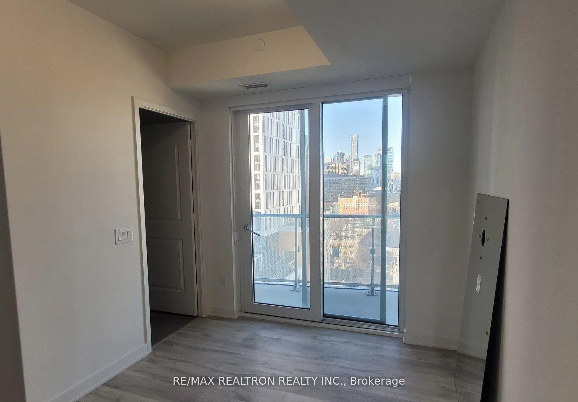 Photo 6 of Unit 2001, 100 Dalhousie Street, Toronto, Church-Yonge Corridor — HOMEH