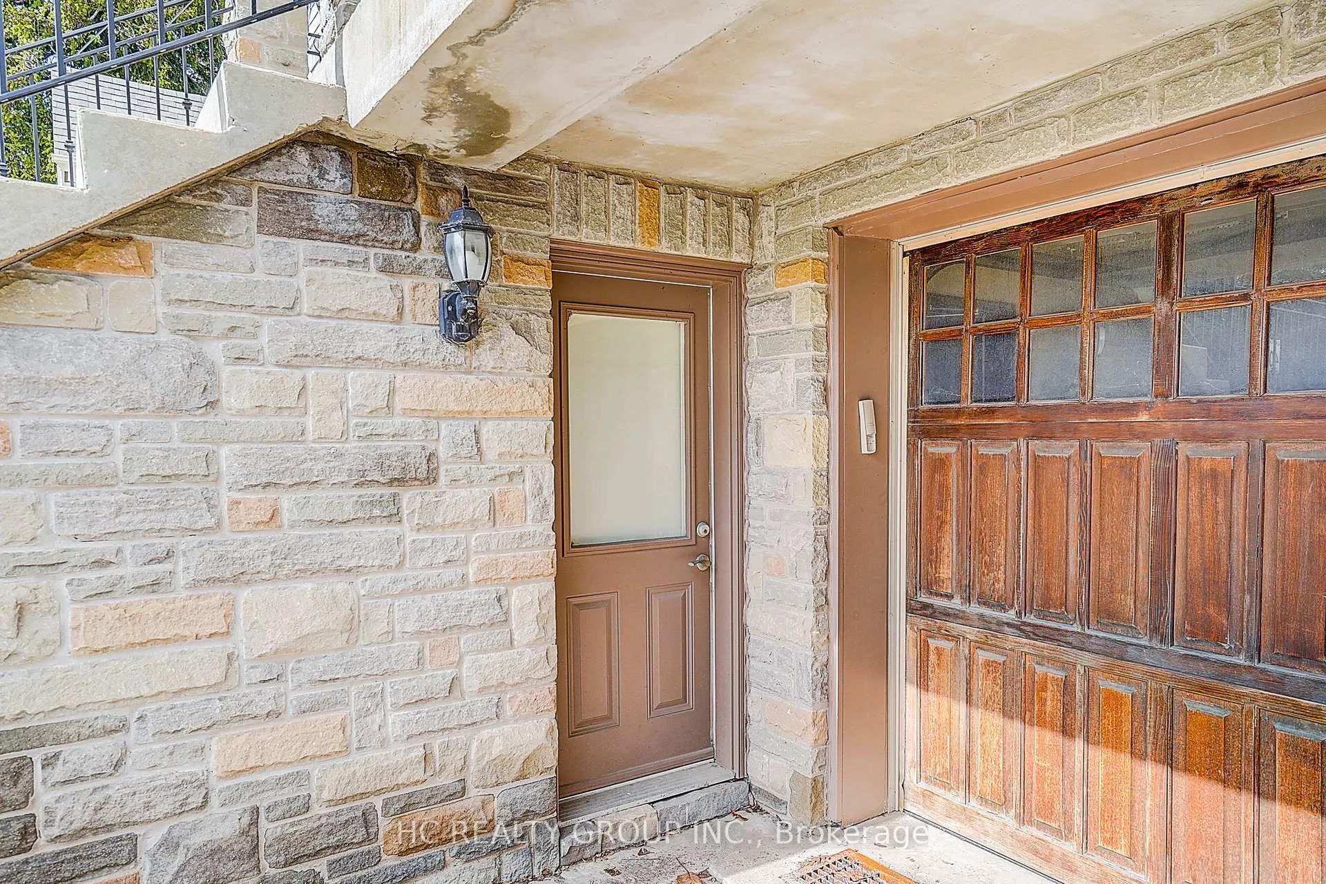 Photo 2 of 546 Melrose Avenue, Toronto, Bedford Park-Nortown — HOMEH