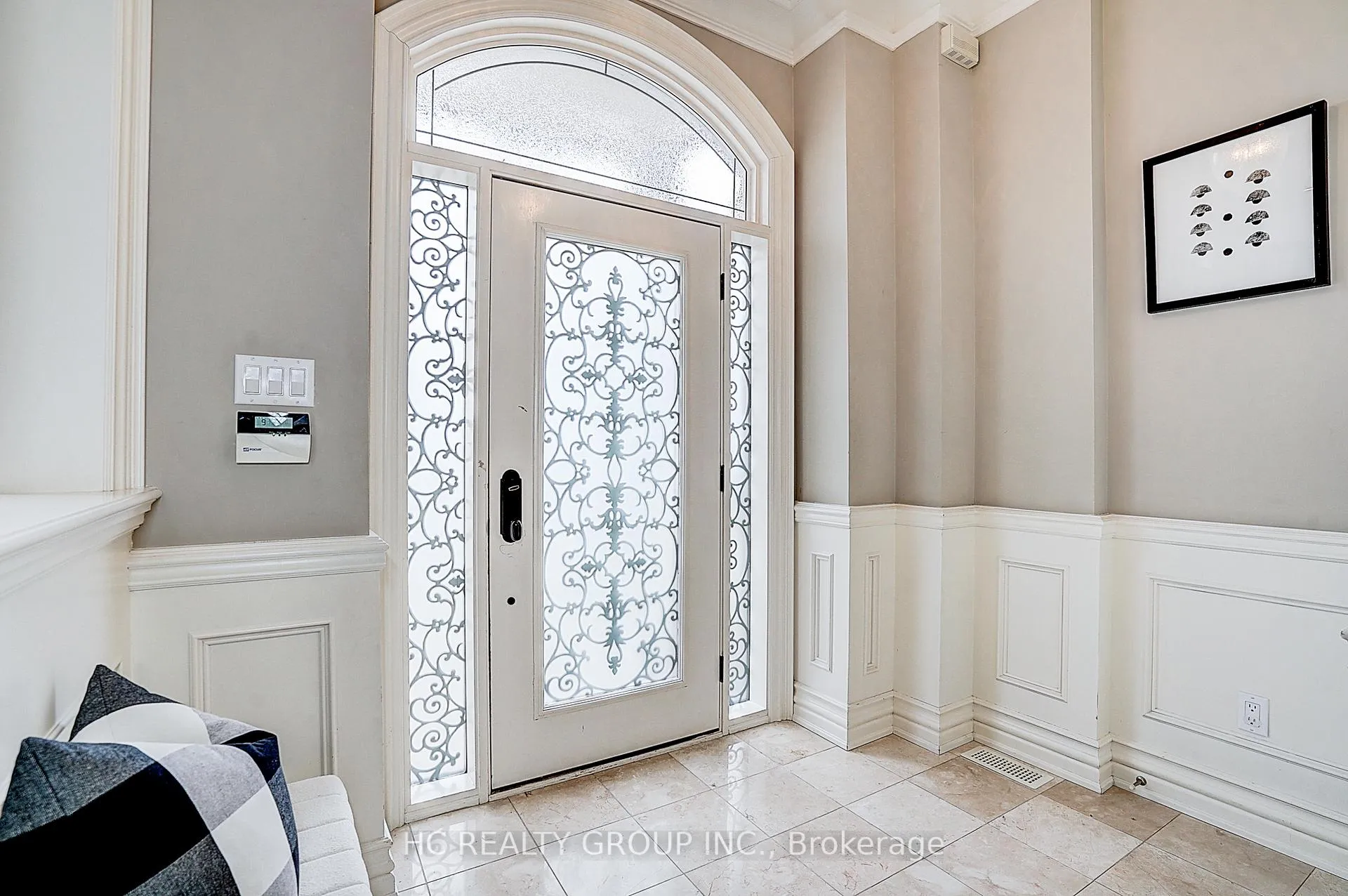Photo 3 of 546 Melrose Avenue, Toronto, Bedford Park-Nortown — HOMEH