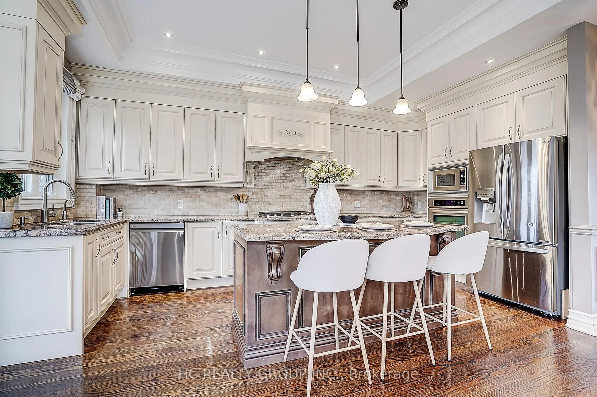 Photo 17 of 546 Melrose Avenue, Toronto, Bedford Park-Nortown — HOMEH