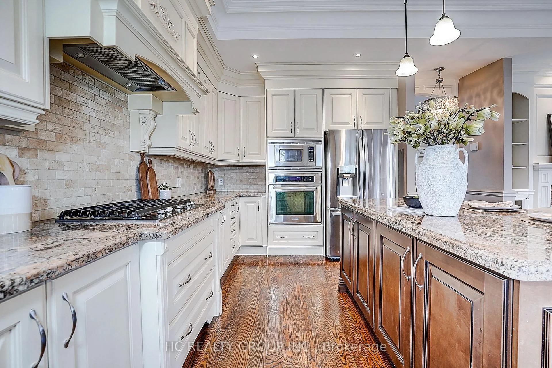 Photo 20 of 546 Melrose Avenue, Toronto, Bedford Park-Nortown — HOMEH