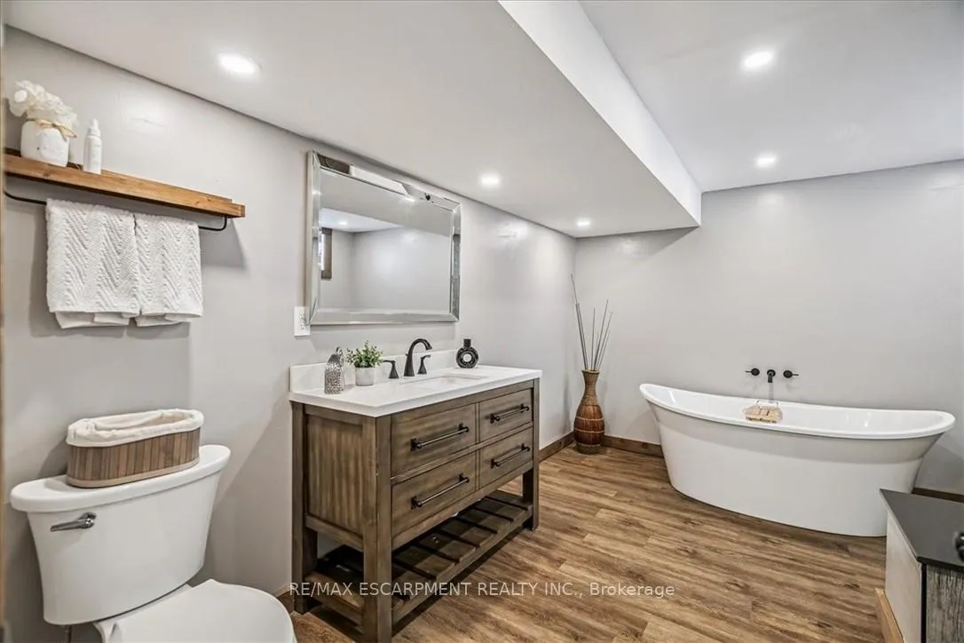 Photo 23 of 5295 Trinity Church Road, Hamilton, Rural Glanbrook — HOMEH