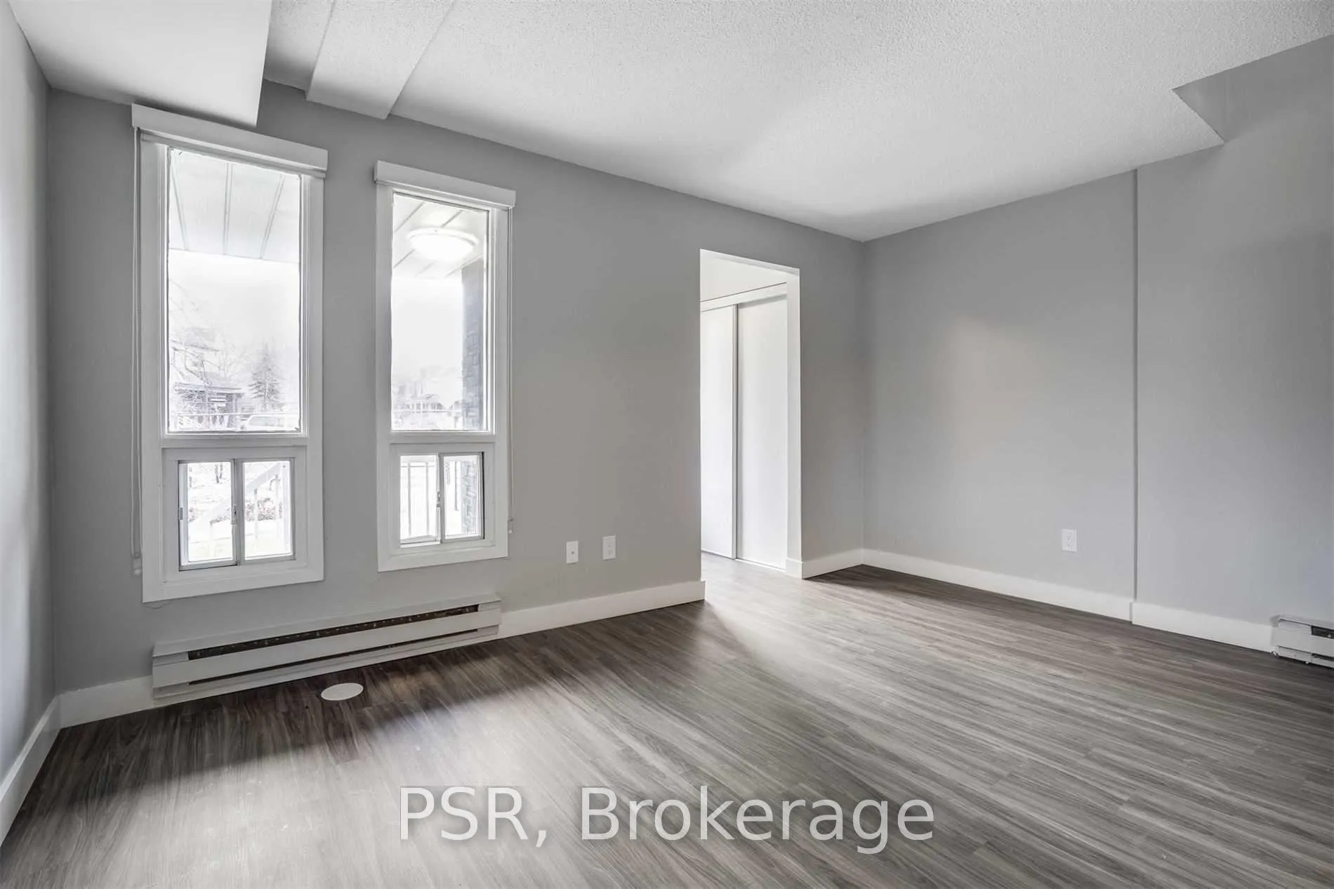 Photo 1 of Unit 17, 2 Blackthorn Avenue, Toronto, Weston-Pellam Park — HOMEH