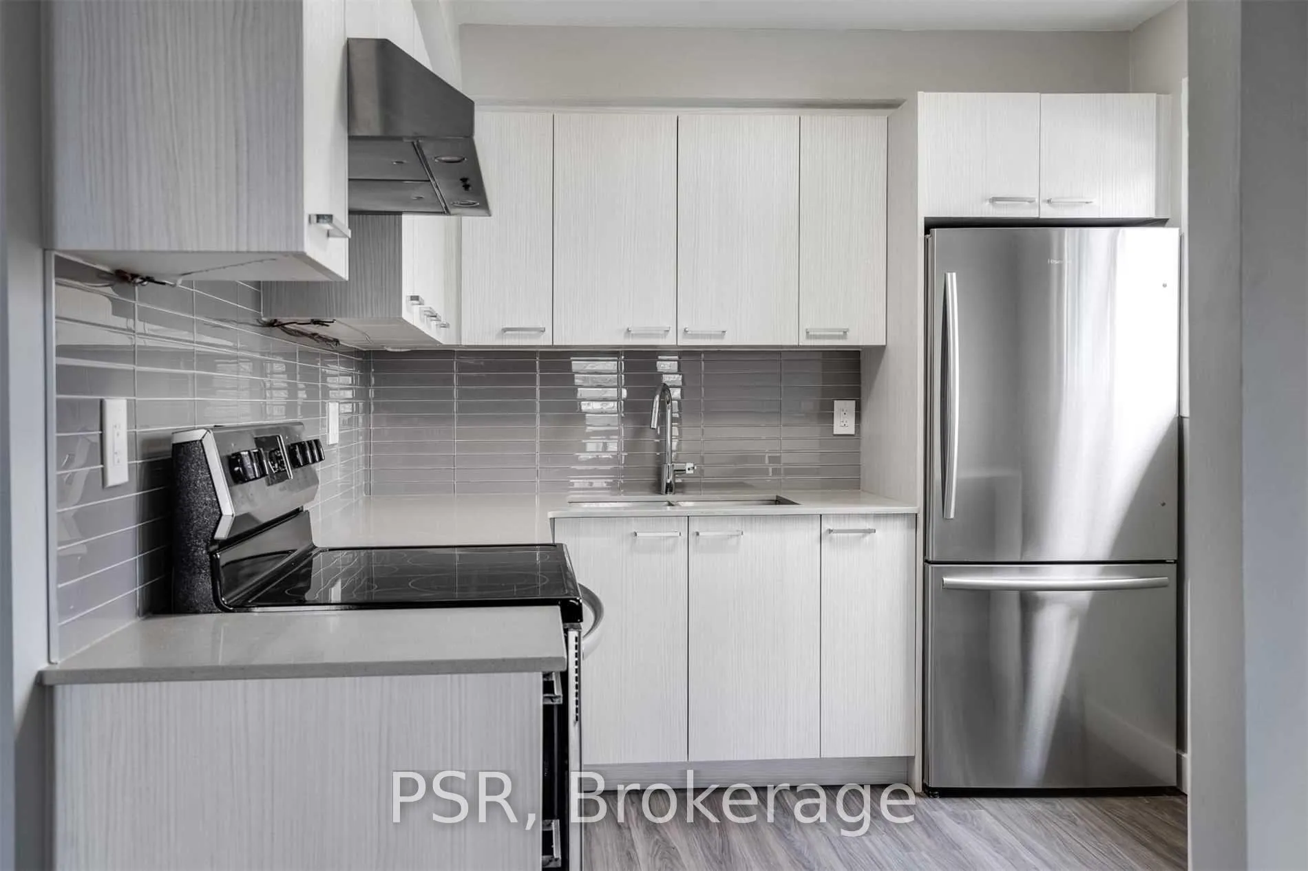 Photo 6 of Unit 17, 2 Blackthorn Avenue, Toronto, Weston-Pellam Park — HOMEH