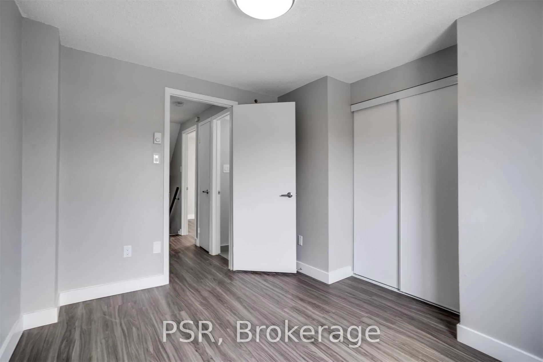 Photo 7 of Unit 17, 2 Blackthorn Avenue, Toronto, Weston-Pellam Park — HOMEH