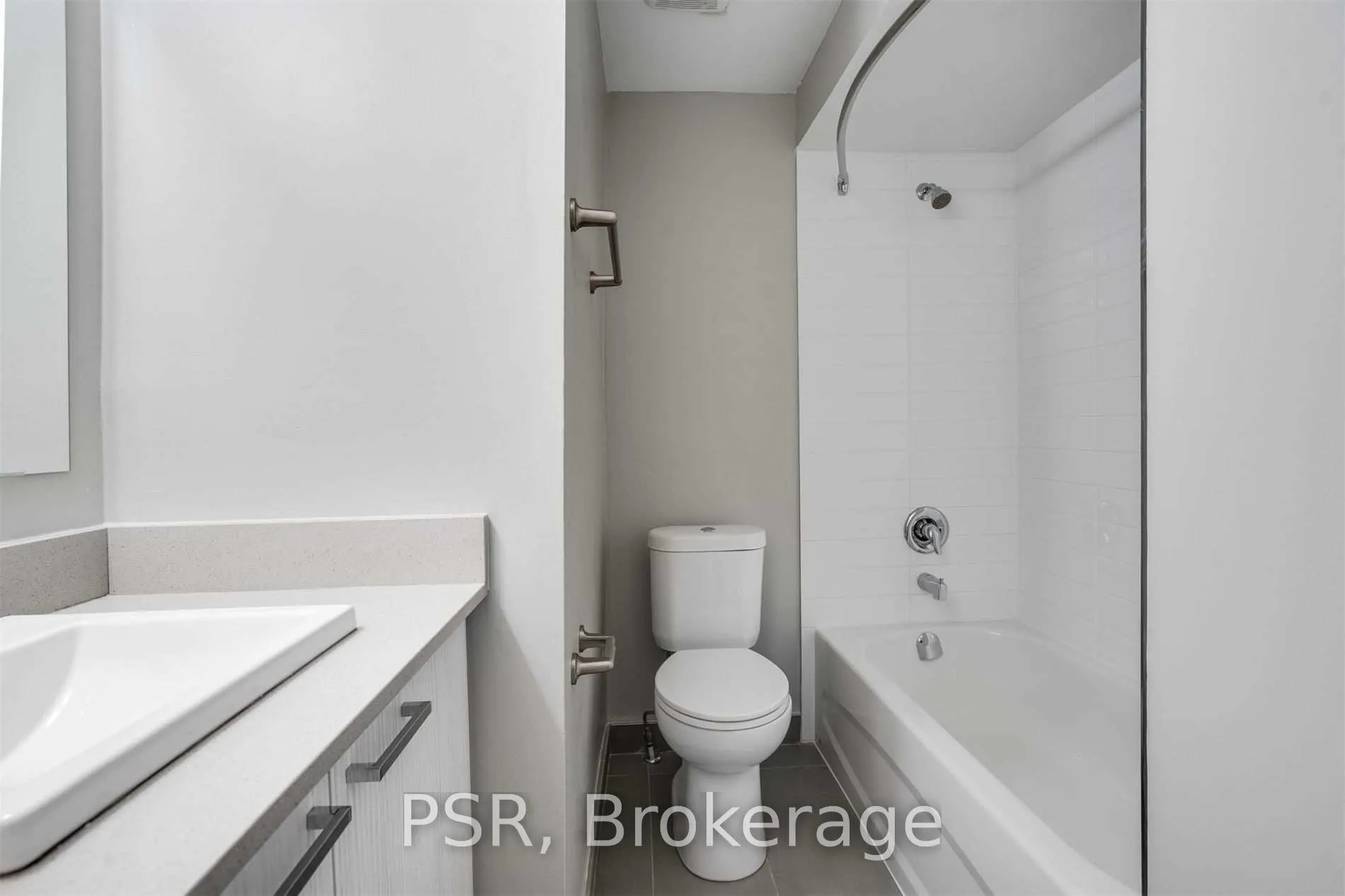 Photo 12 of Unit 17, 2 Blackthorn Avenue, Toronto, Weston-Pellam Park — HOMEH