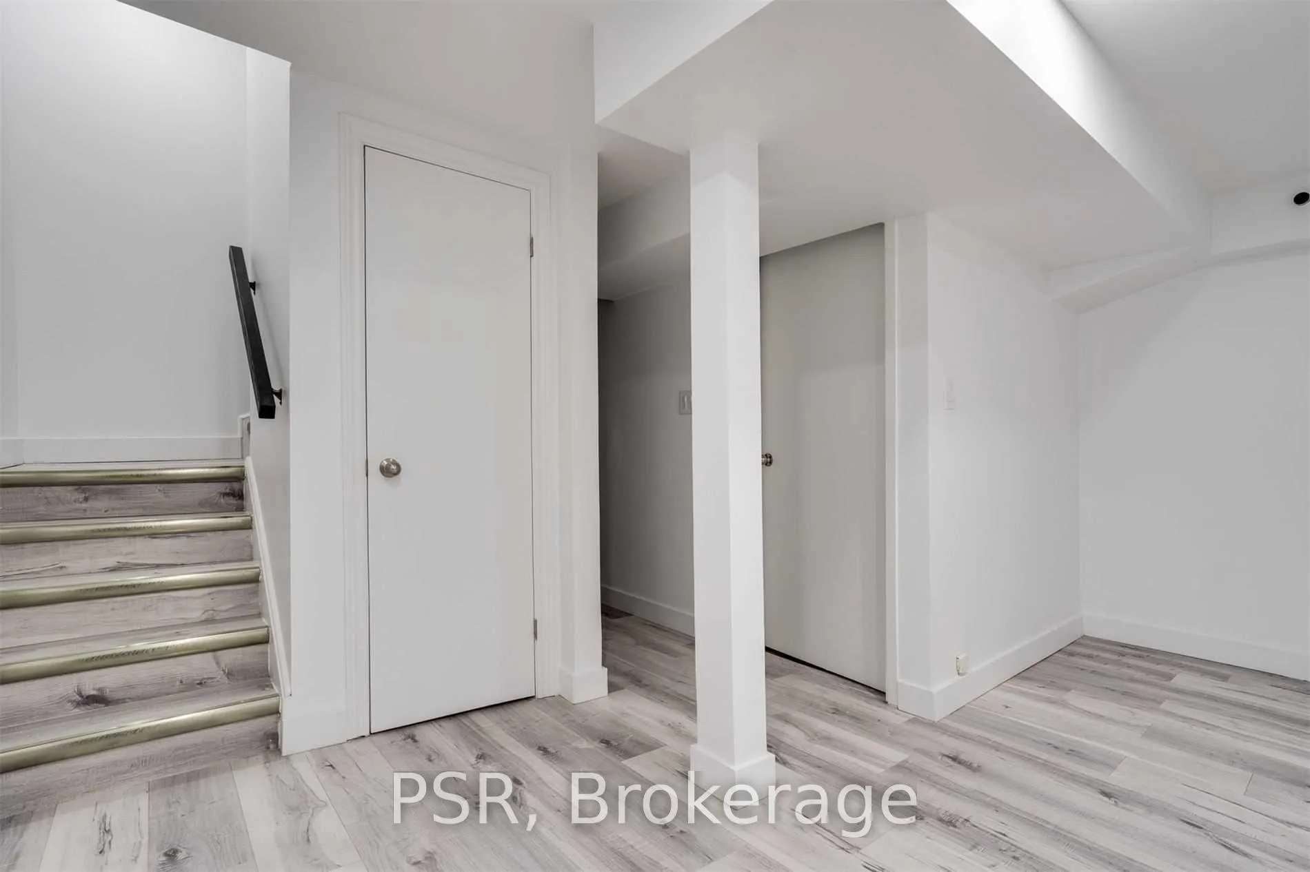 Photo 19 of Unit 17, 2 Blackthorn Avenue, Toronto, Weston-Pellam Park — HOMEH