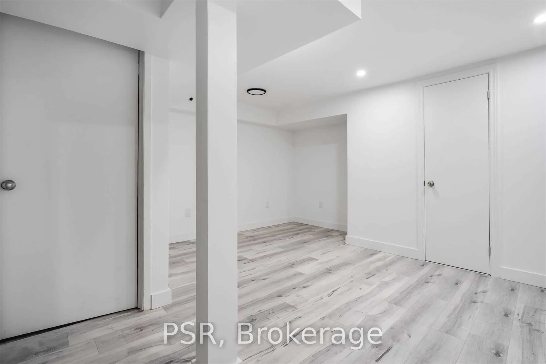 Photo 21 of Unit 17, 2 Blackthorn Avenue, Toronto, Weston-Pellam Park — HOMEH