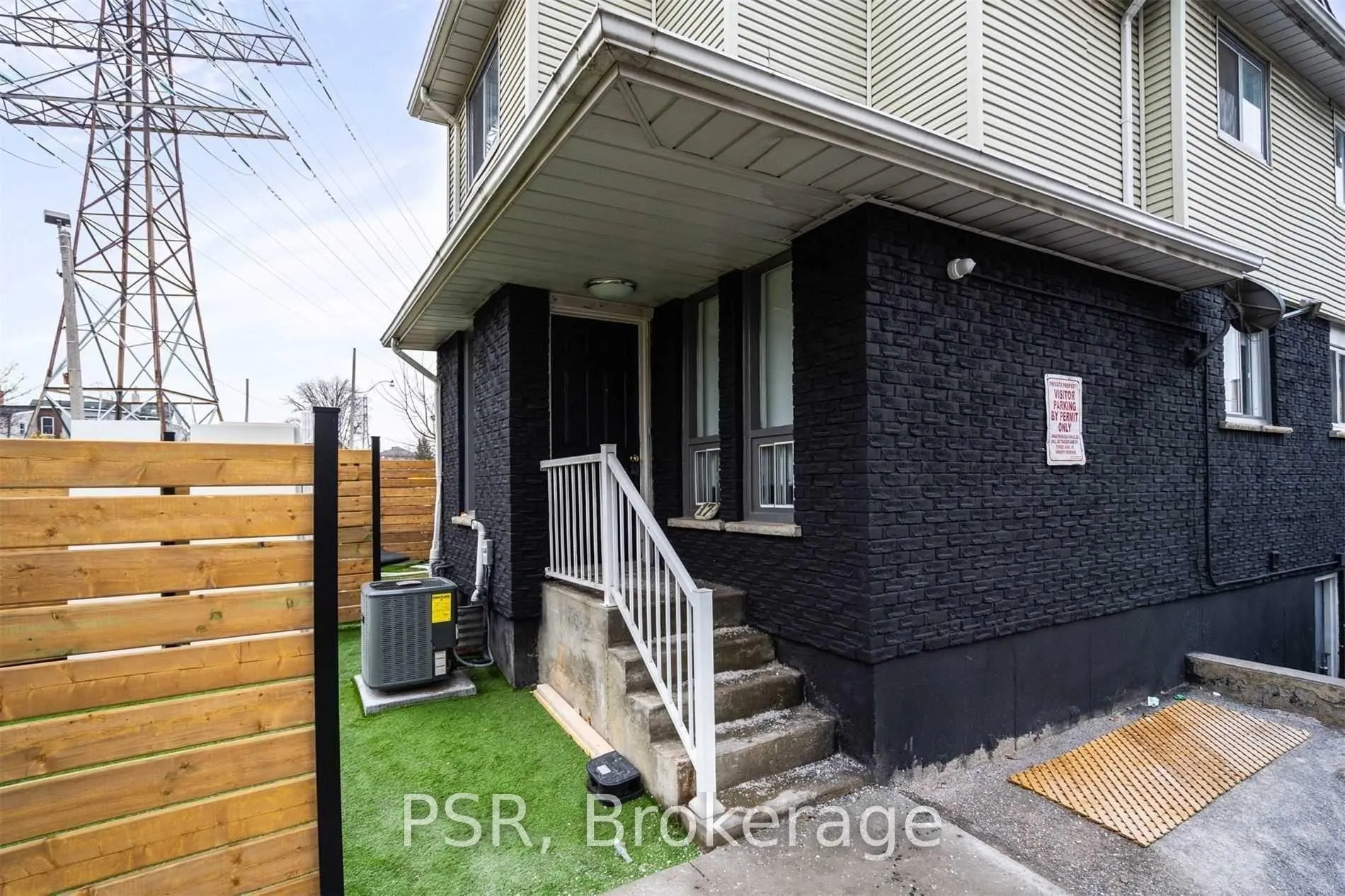 Photo 25 of Unit 17, 2 Blackthorn Avenue, Toronto, Weston-Pellam Park — HOMEH