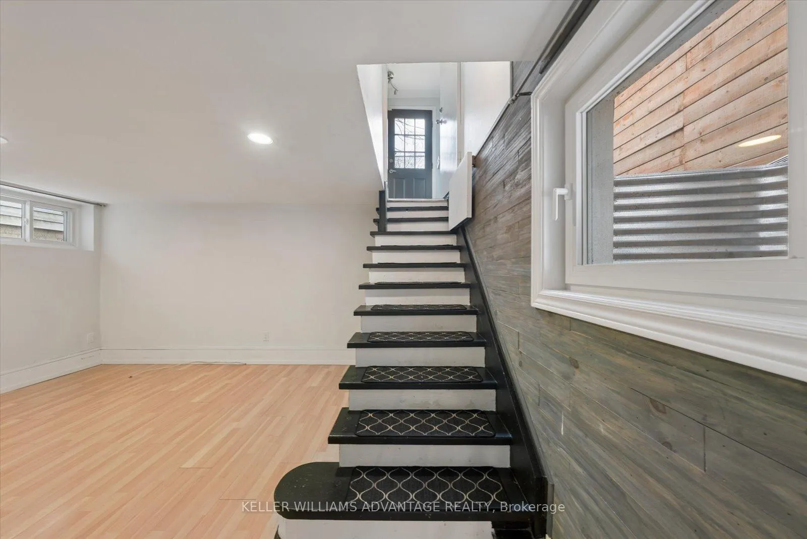 Photo 5 of Unit Lower, 328 Cedarvale Avenue, Toronto, Woodbine-Lumsden — HOMEH