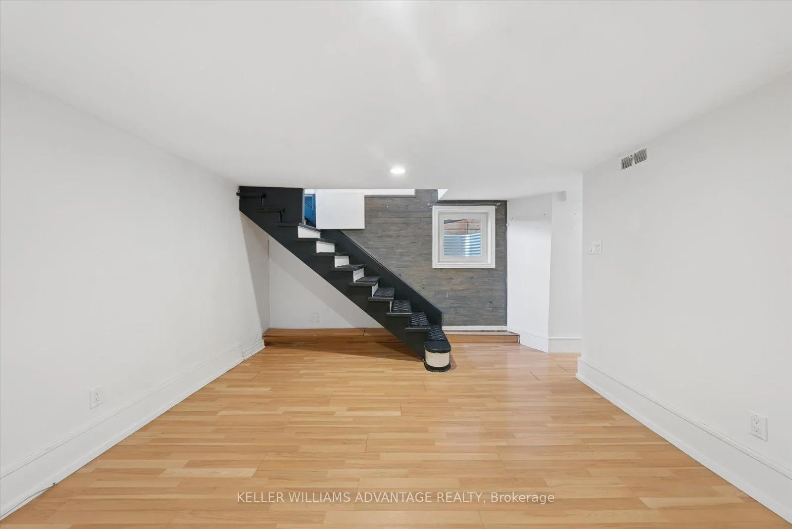 Photo 7 of Unit Lower, 328 Cedarvale Avenue, Toronto, Woodbine-Lumsden — HOMEH