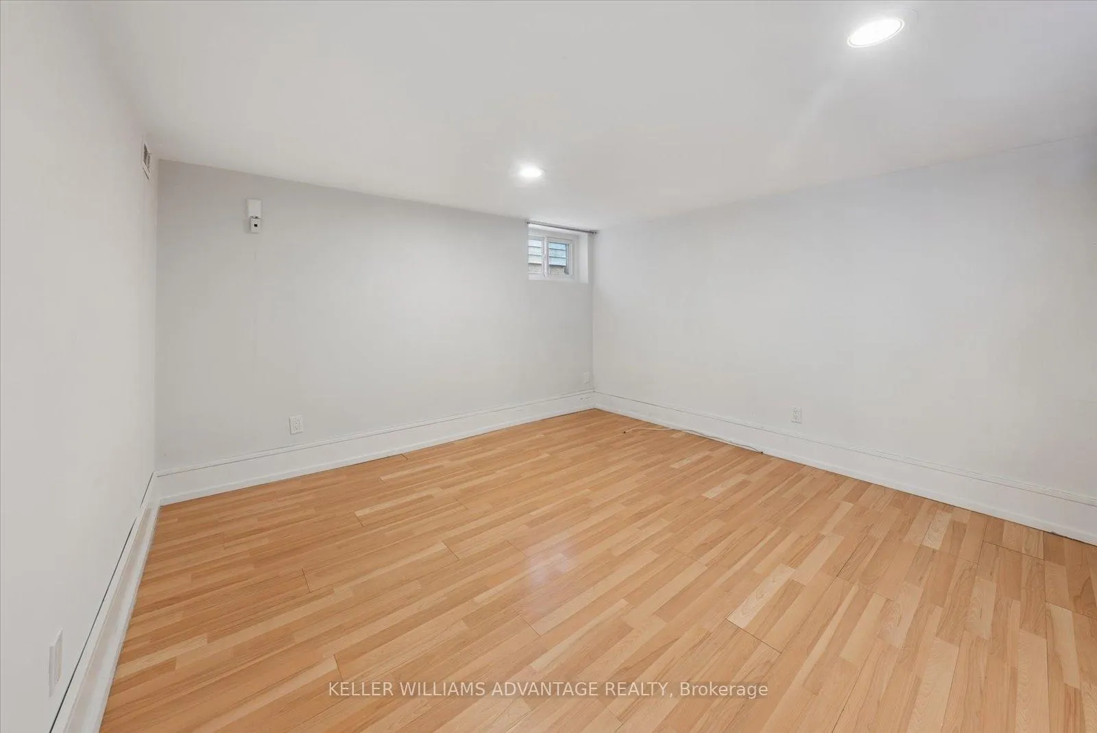 Photo 10 of Unit Lower, 328 Cedarvale Avenue, Toronto, Woodbine-Lumsden — HOMEH