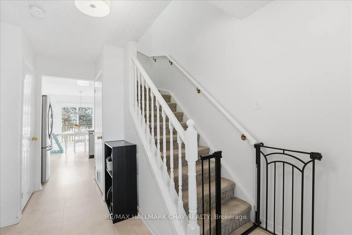 Photo 2 of Unit 26, 120 D'ambrosio Drive, Barrie, Painswick North — HOMEH