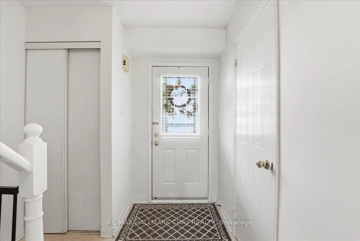 Photo 3 of Unit 26, 120 D'ambrosio Drive, Barrie, Painswick North — HOMEH