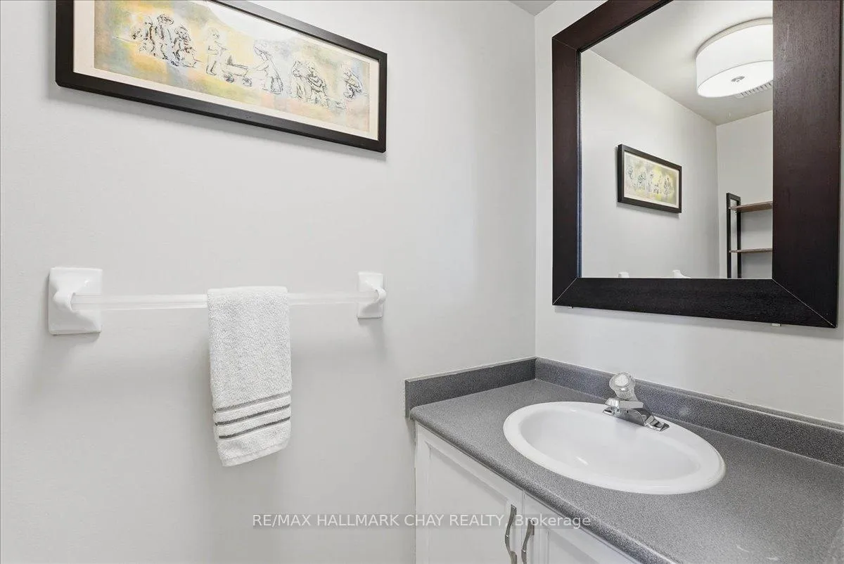 Photo 4 of Unit 26, 120 D'ambrosio Drive, Barrie, Painswick North — HOMEH