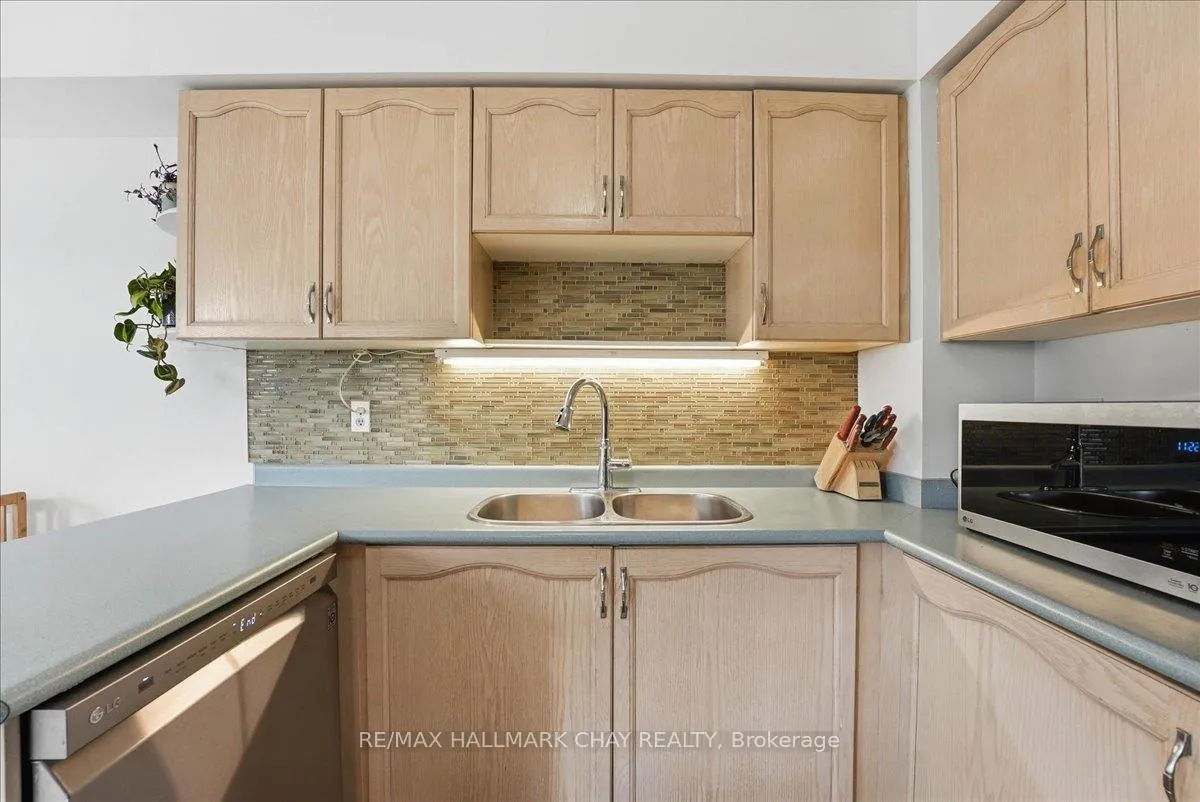 Photo 17 of Unit 26, 120 D'ambrosio Drive, Barrie, Painswick North — HOMEH