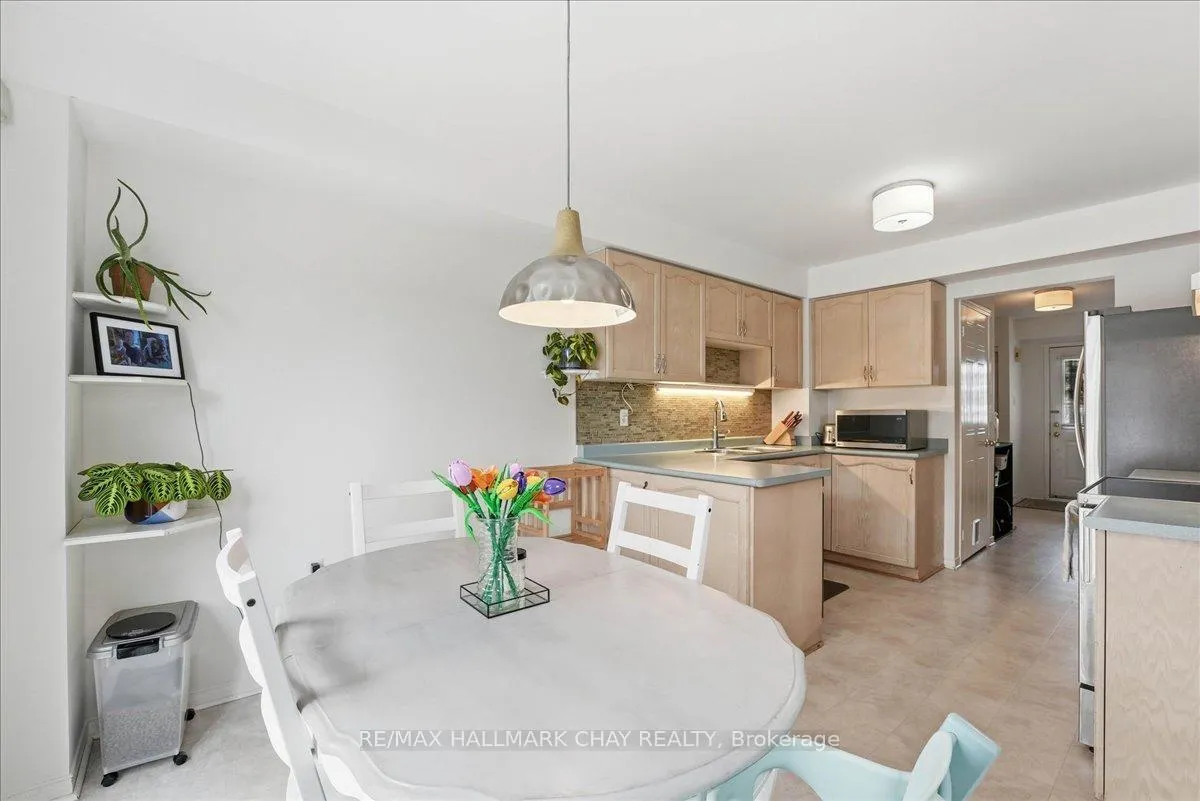 Photo 22 of Unit 26, 120 D'ambrosio Drive, Barrie, Painswick North — HOMEH
