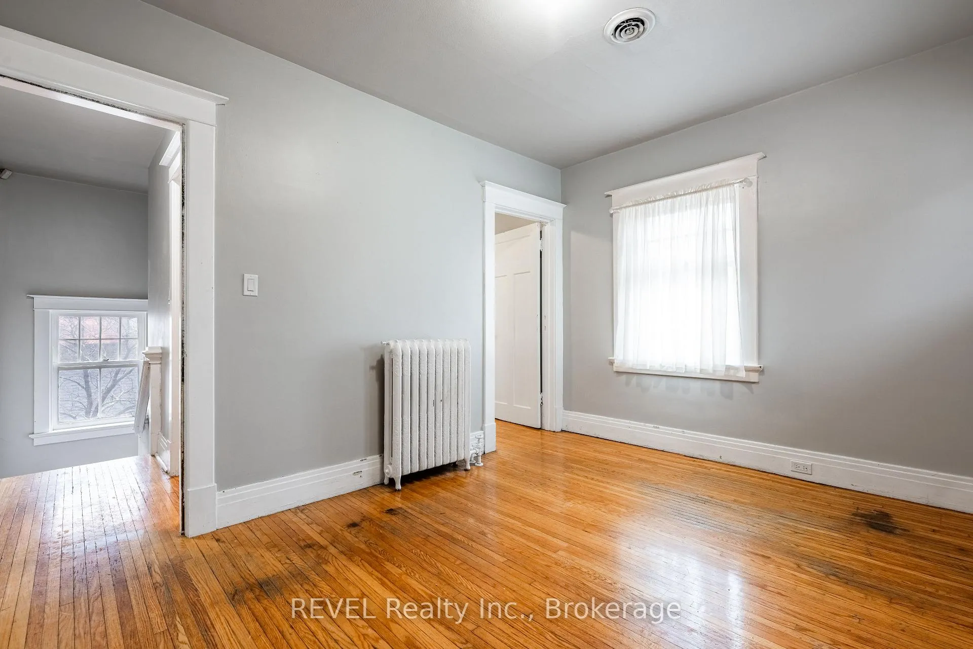 Photo 26 of 17 Beecher Street, St. Catharines, Downtown — HOMEH