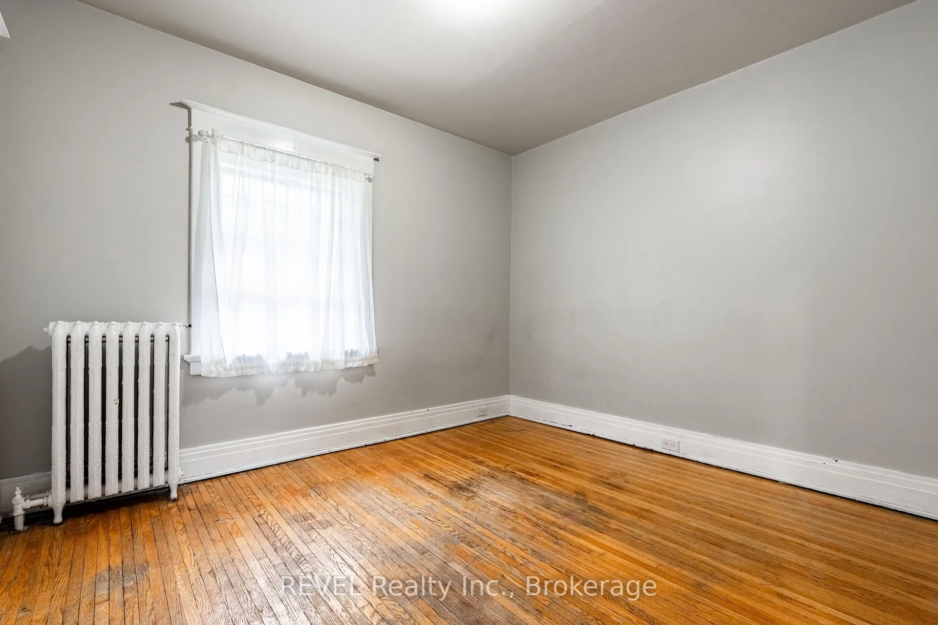 Photo 27 of 17 Beecher Street, St. Catharines, Downtown — HOMEH