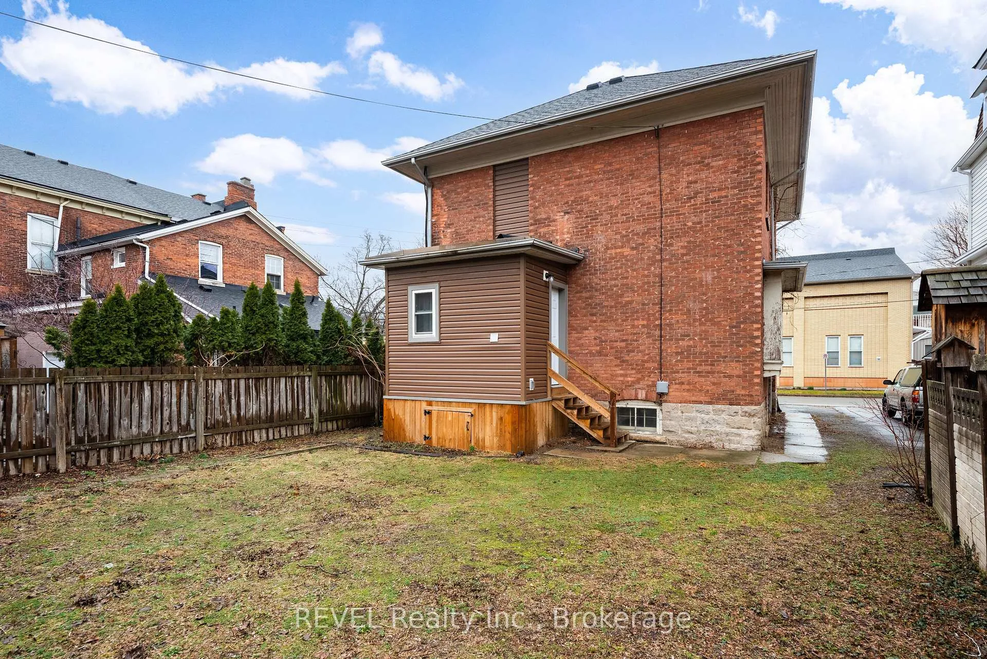 Photo 35 of 17 Beecher Street, St. Catharines, Downtown — HOMEH