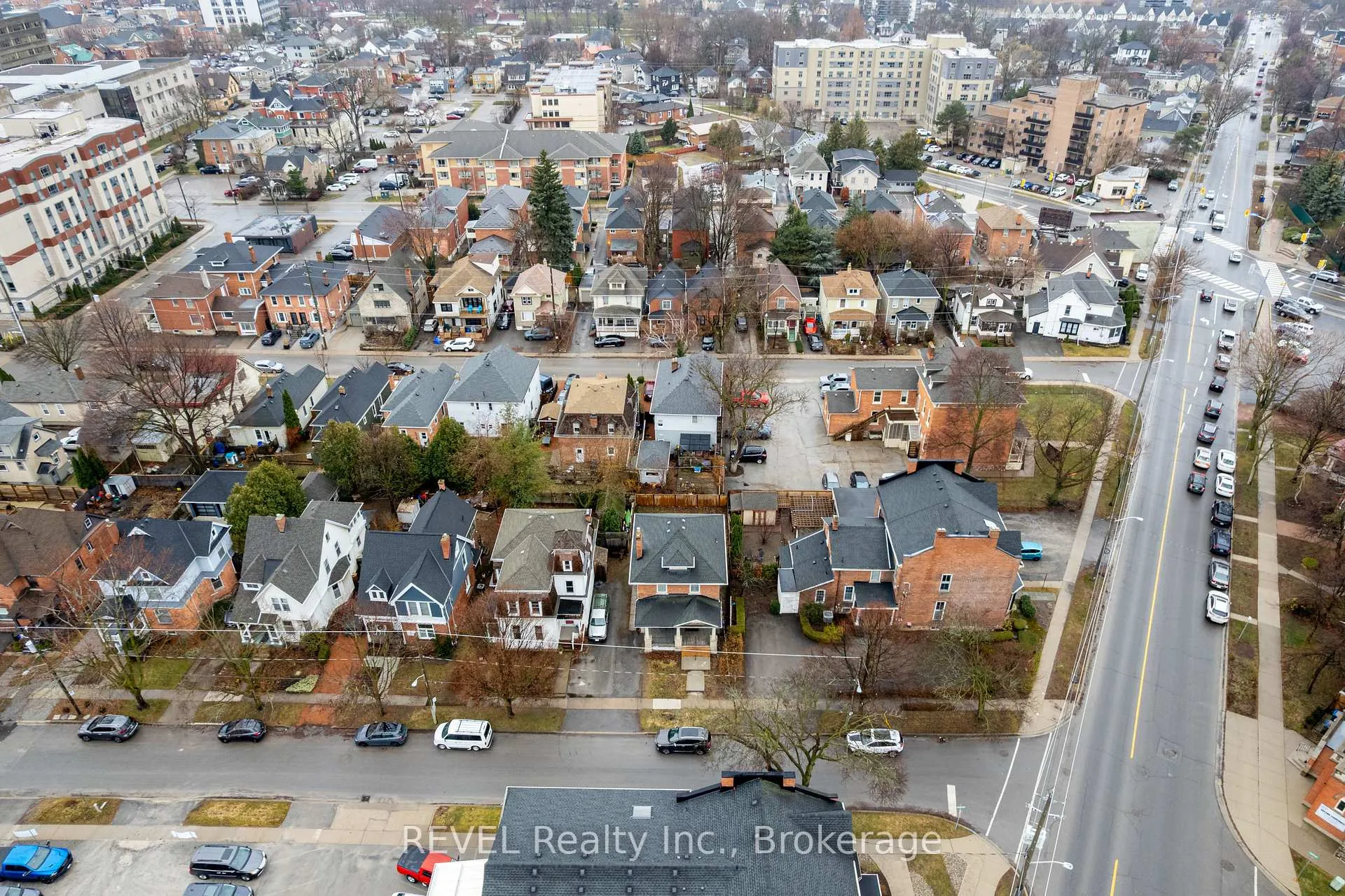 Photo 43 of 17 Beecher Street, St. Catharines, Downtown — HOMEH