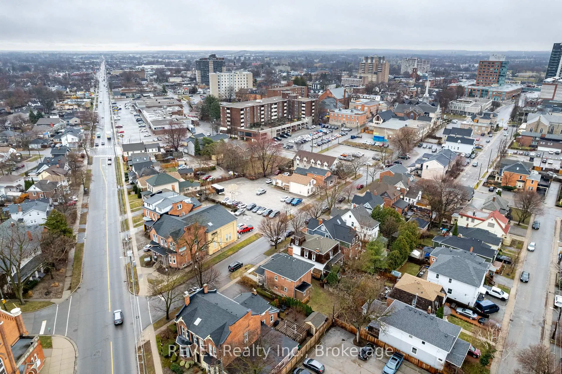 Photo 45 of 17 Beecher Street, St. Catharines, Downtown — HOMEH