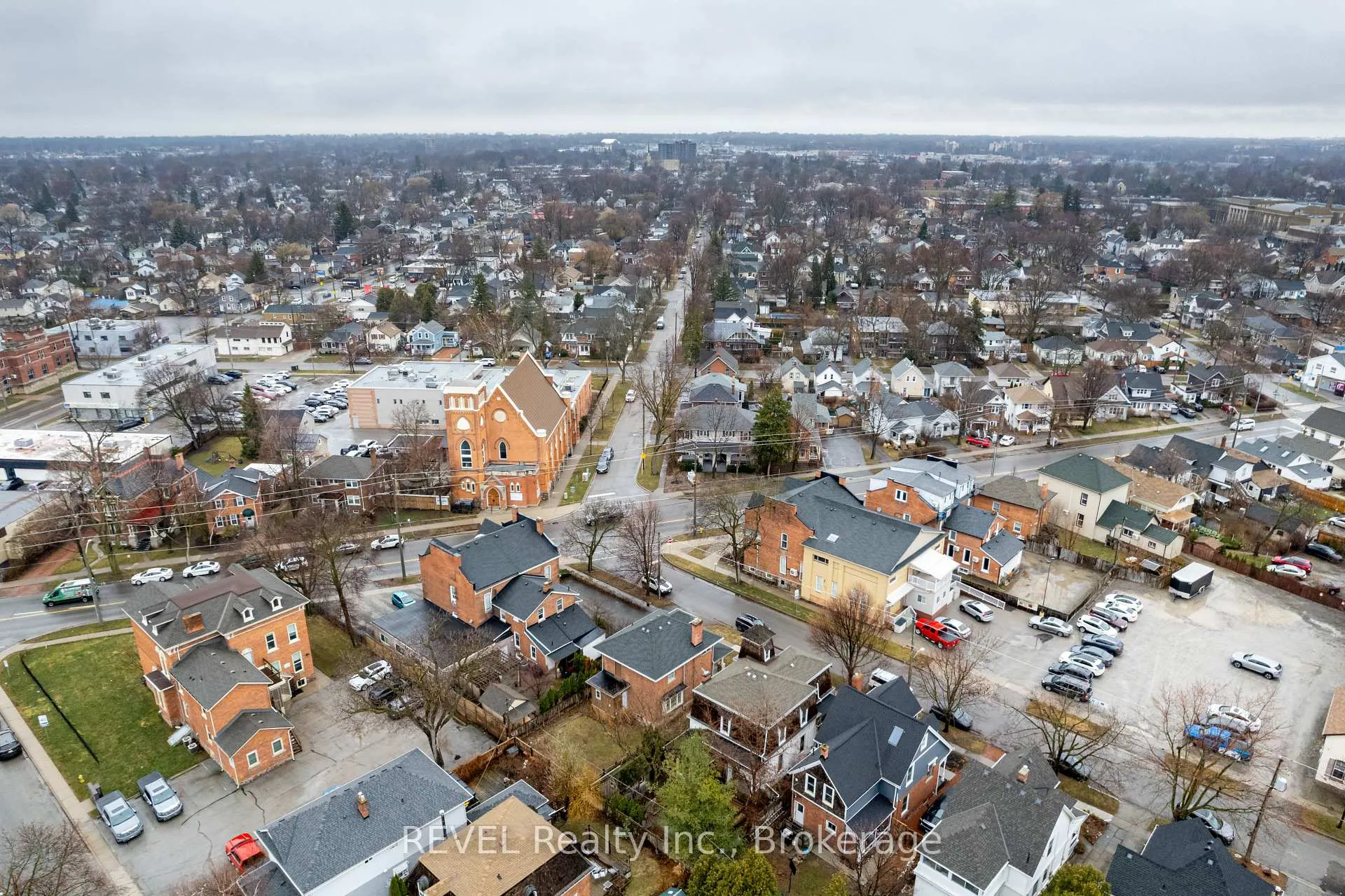 Photo 46 of 17 Beecher Street, St. Catharines, Downtown — HOMEH