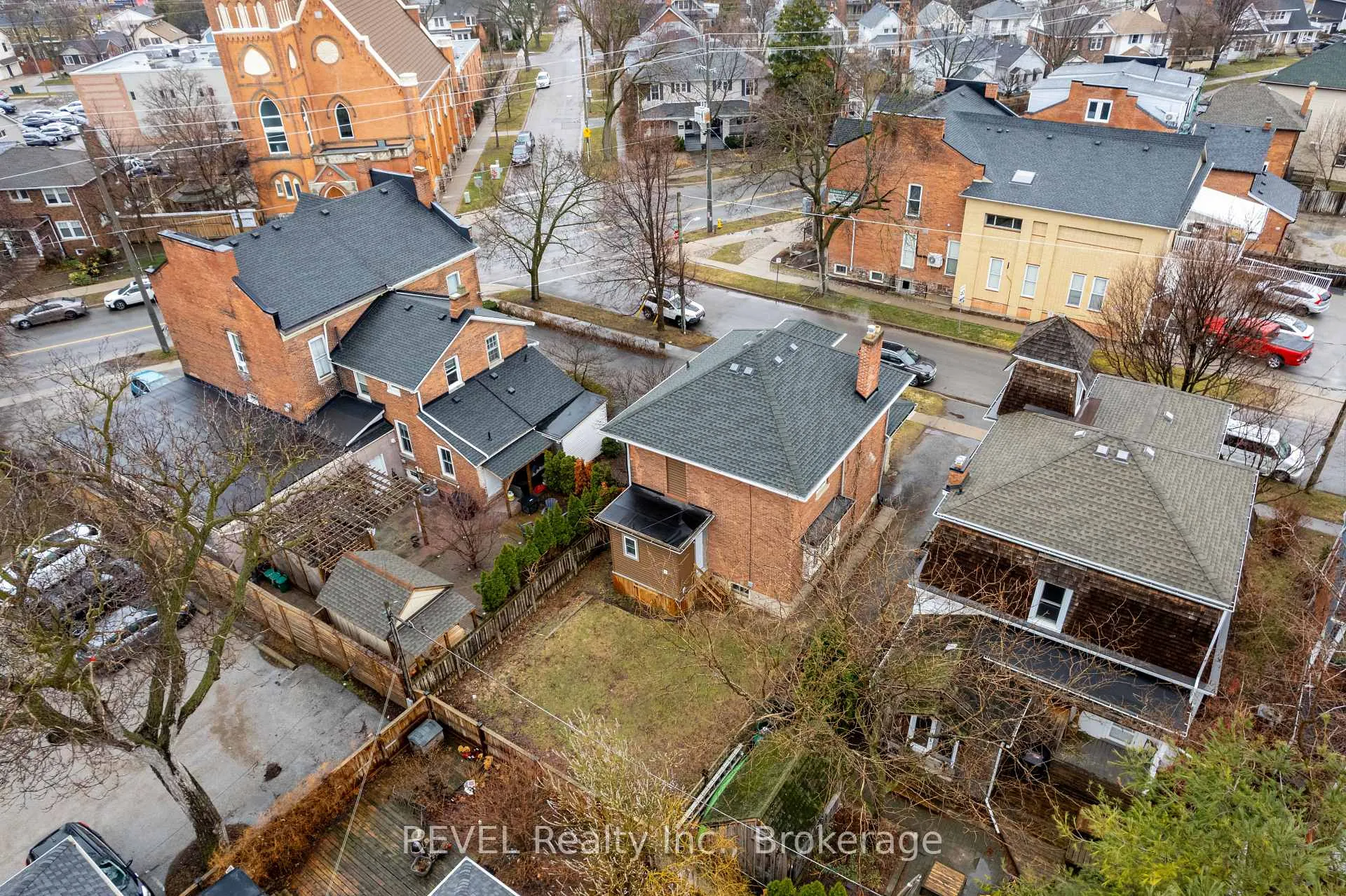 Photo 47 of 17 Beecher Street, St. Catharines, Downtown — HOMEH