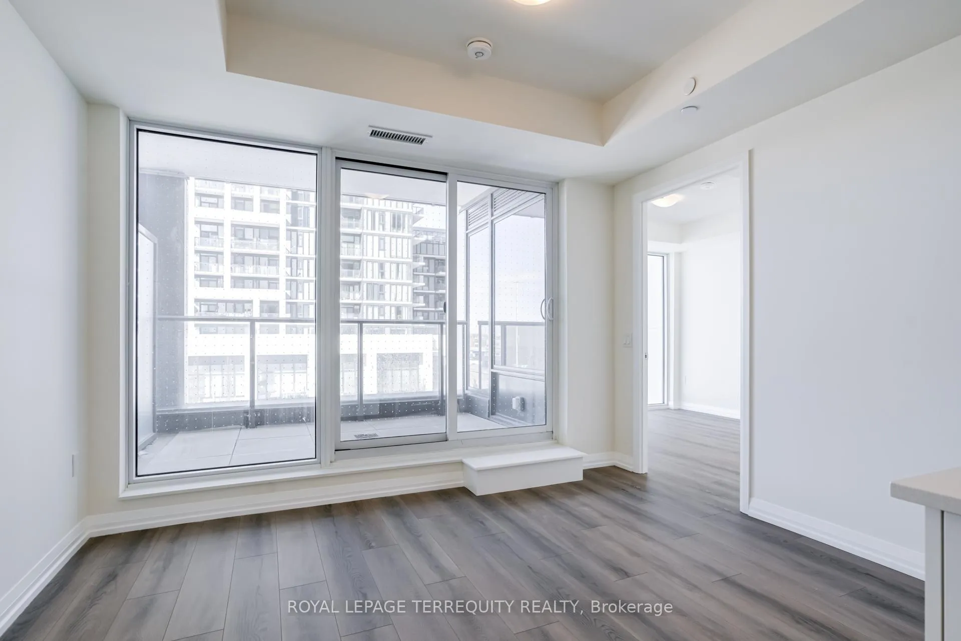 Photo 14 of Unit 215, 27 Korda Gate, Vaughan, Concord — HOMEH