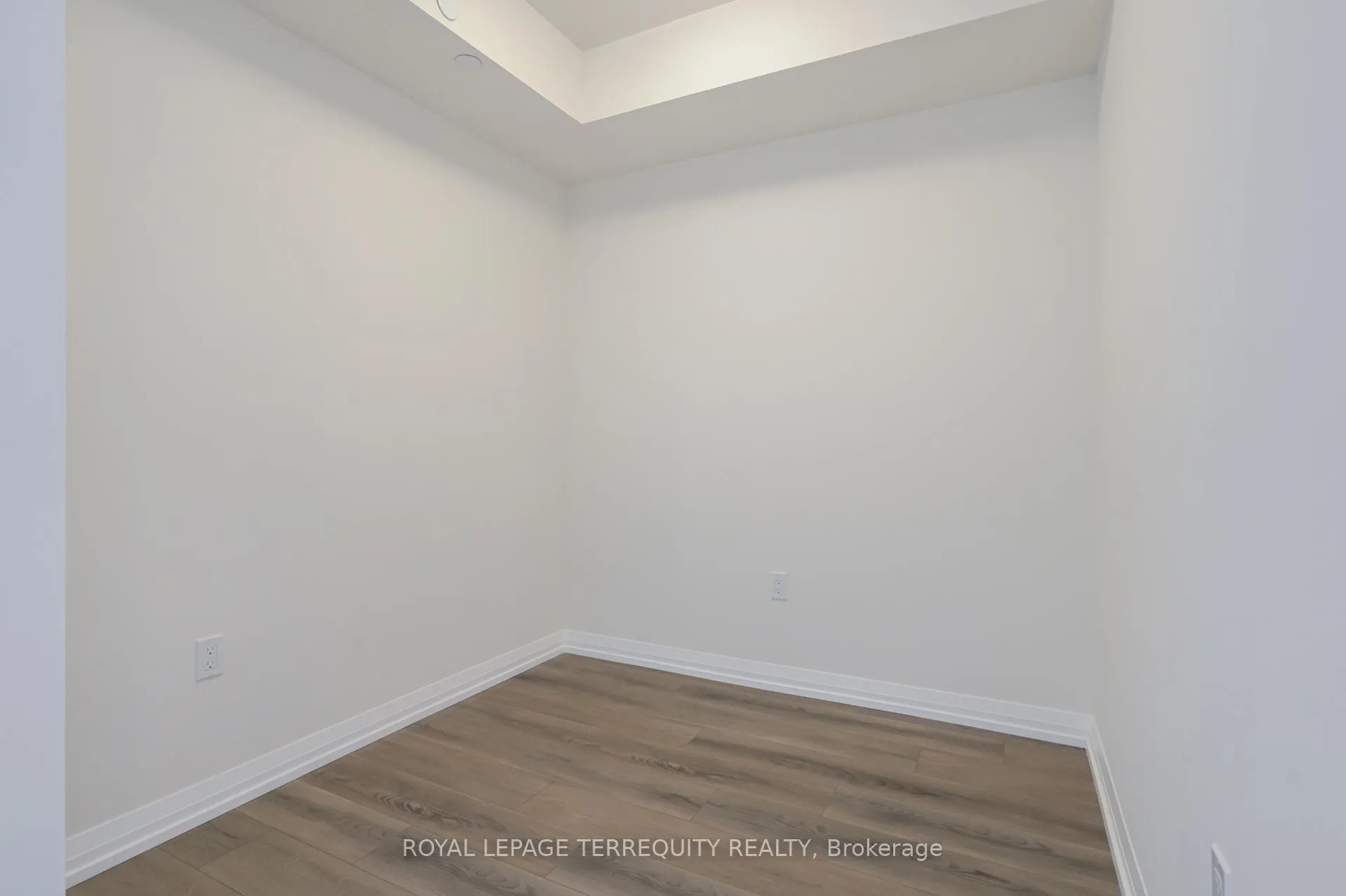 Photo 23 of Unit 215, 27 Korda Gate, Vaughan, Concord — HOMEH